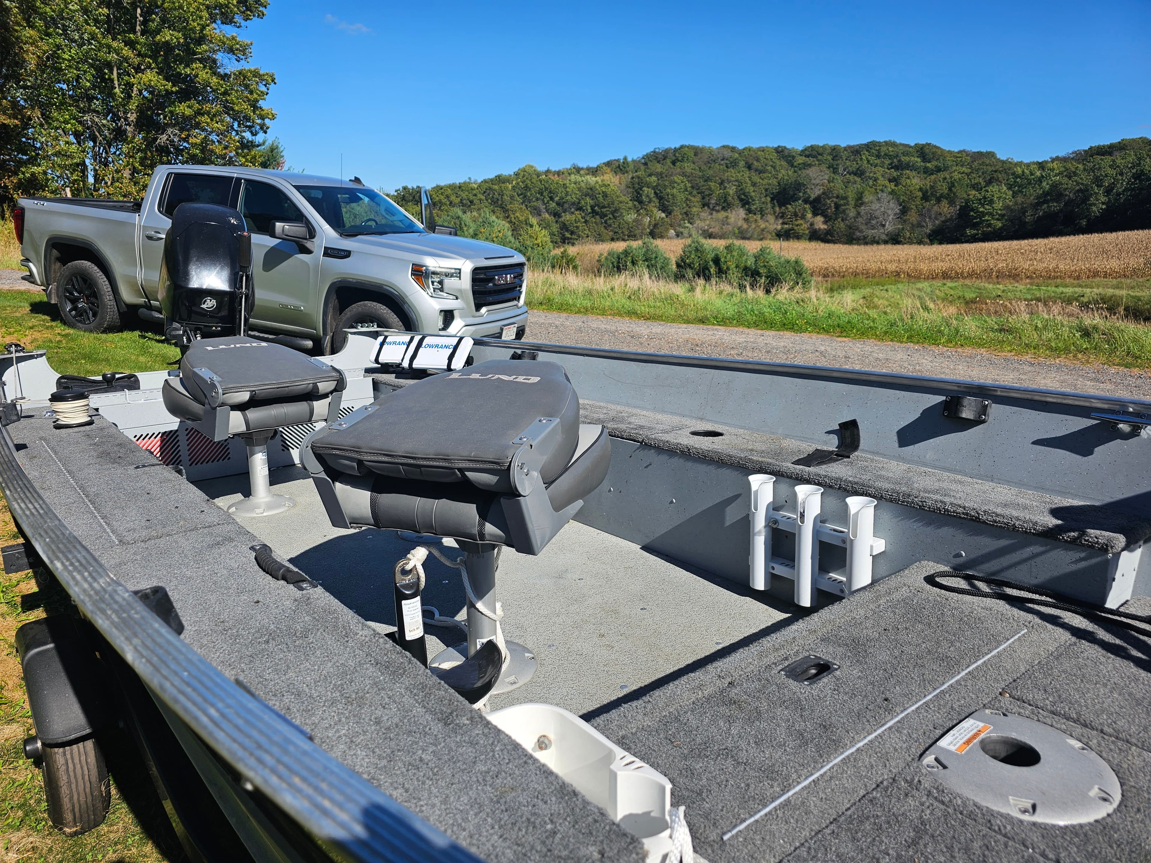 2017 Lund Fury Tiller thumbnail 2