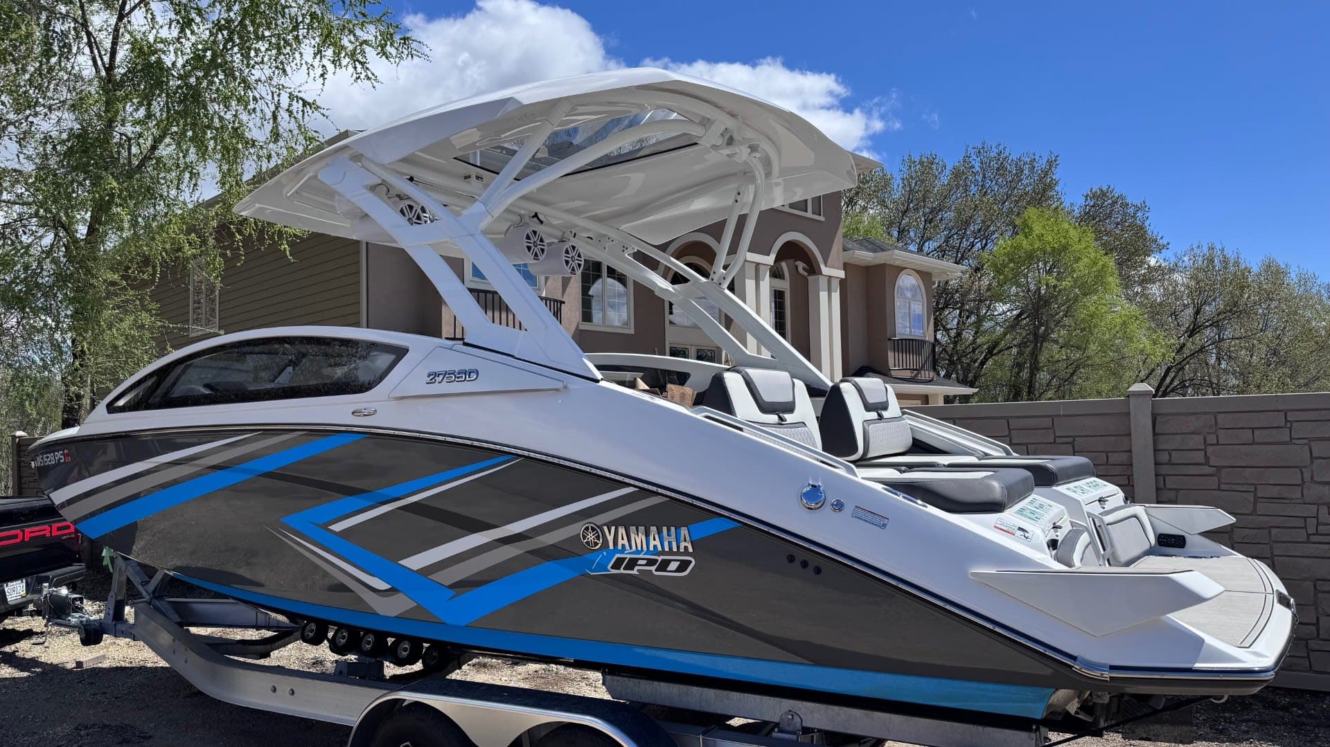 2022 Yamaha 275SD