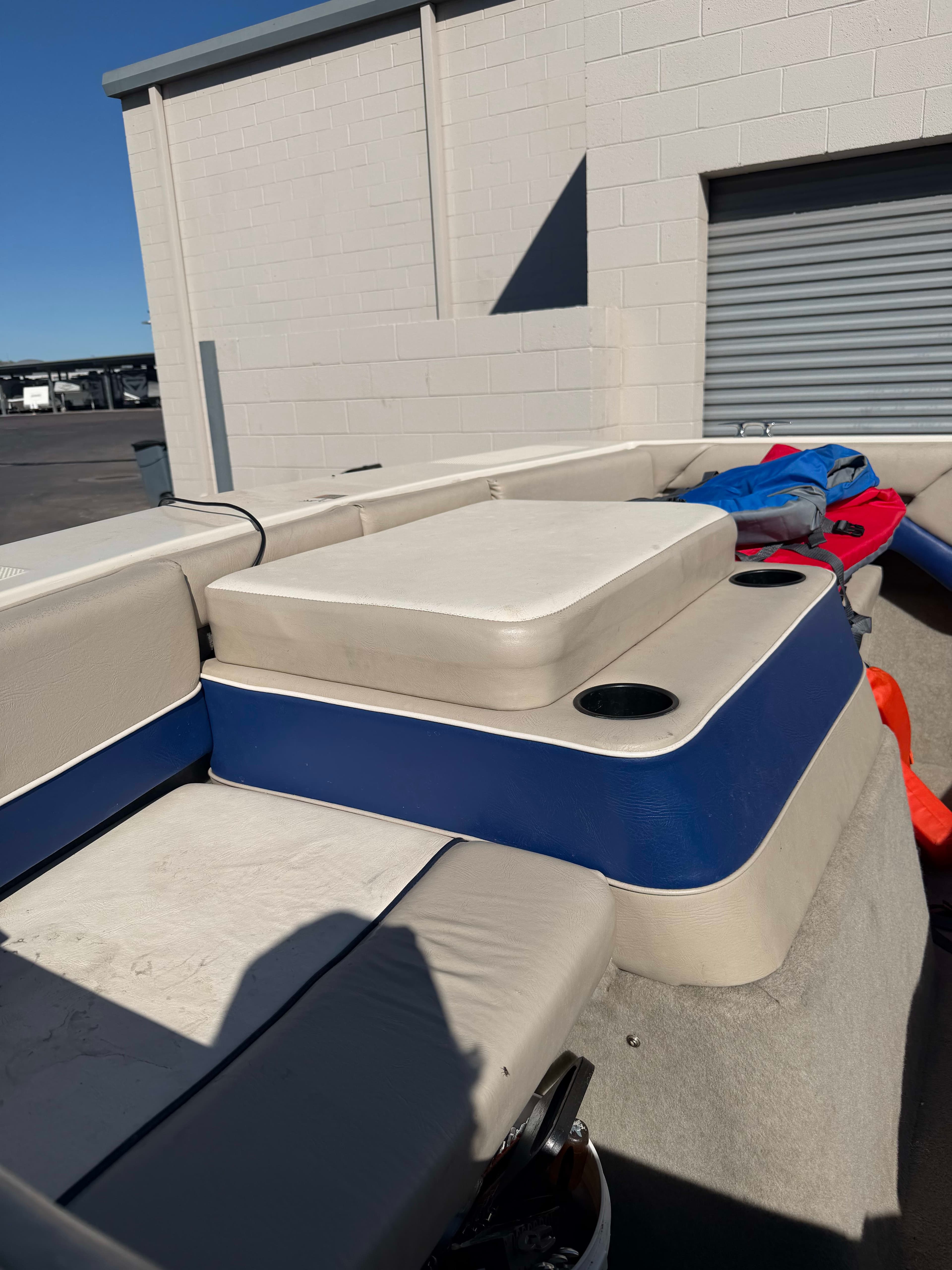 1995 Bayliner Capri thumbnail 2