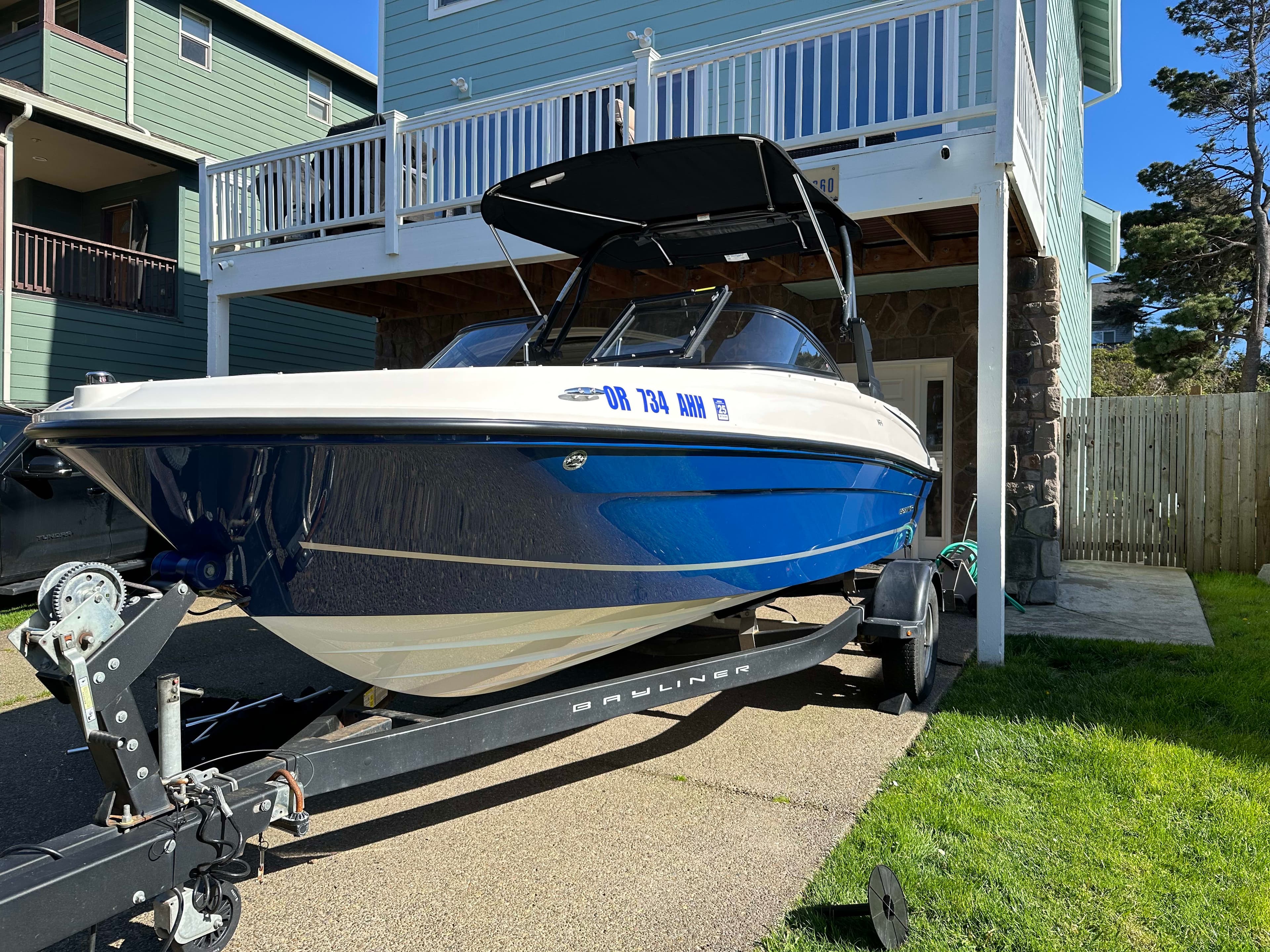 2022 Bayliner VR4