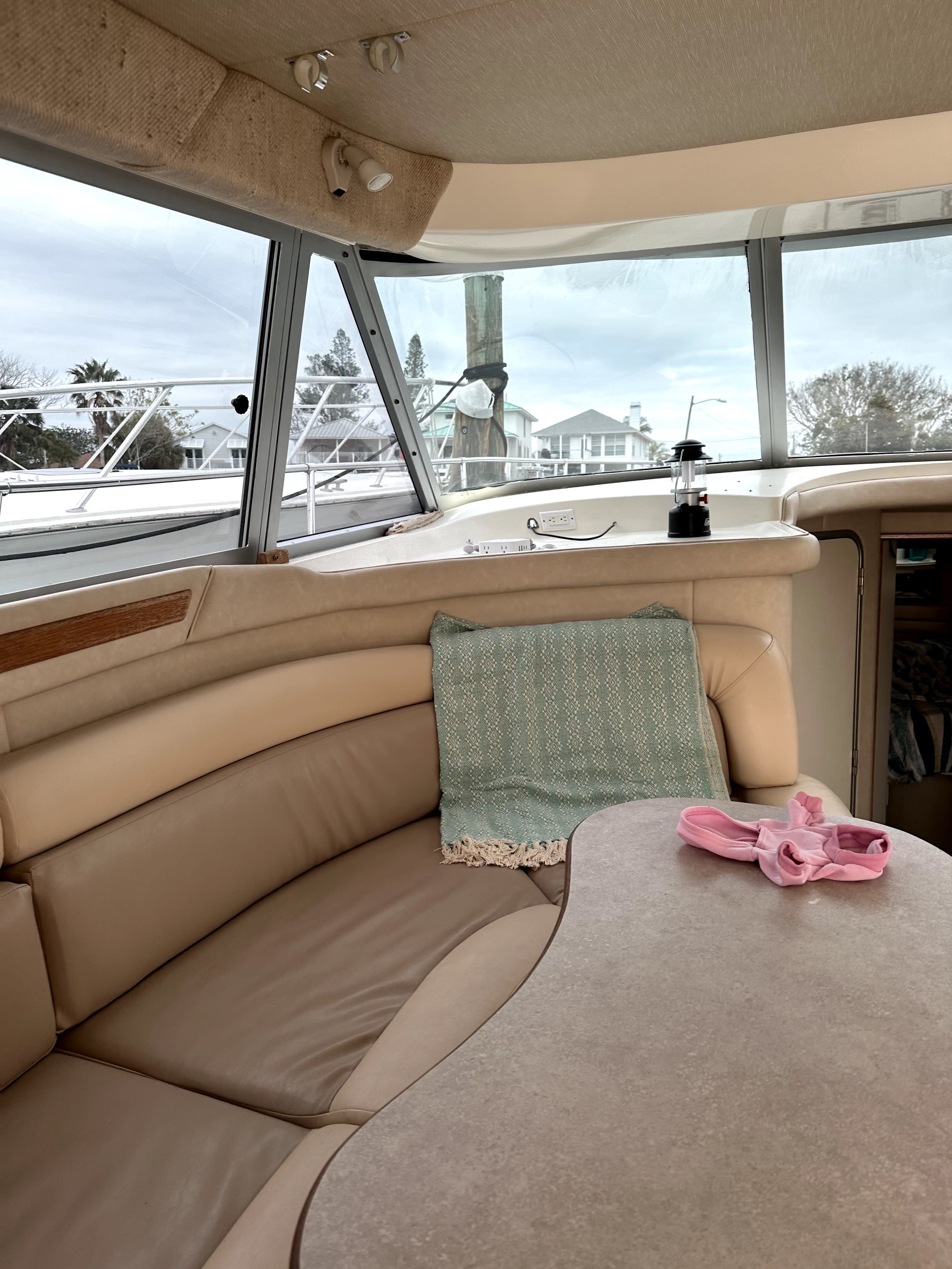 1996 Sea Ray 370 Sedan Bridge thumbnail 2