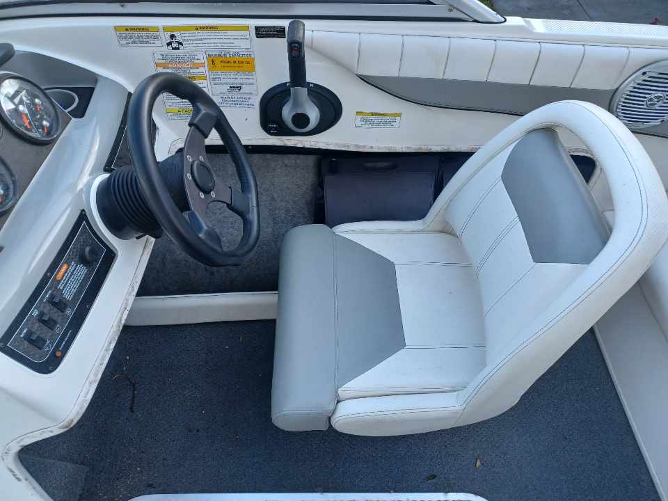 2013 Bayliner 185 Bowrider thumbnail 2