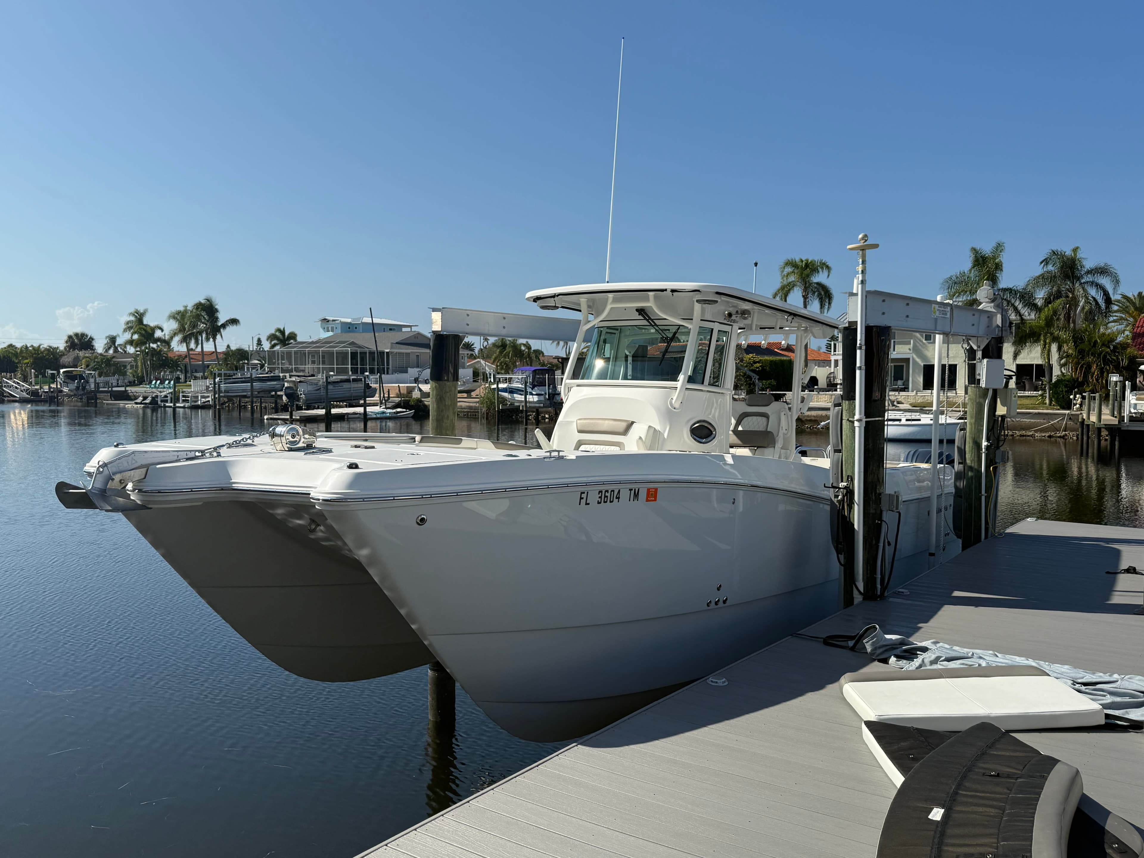 2022 World Cat 325cc thumbnail 2