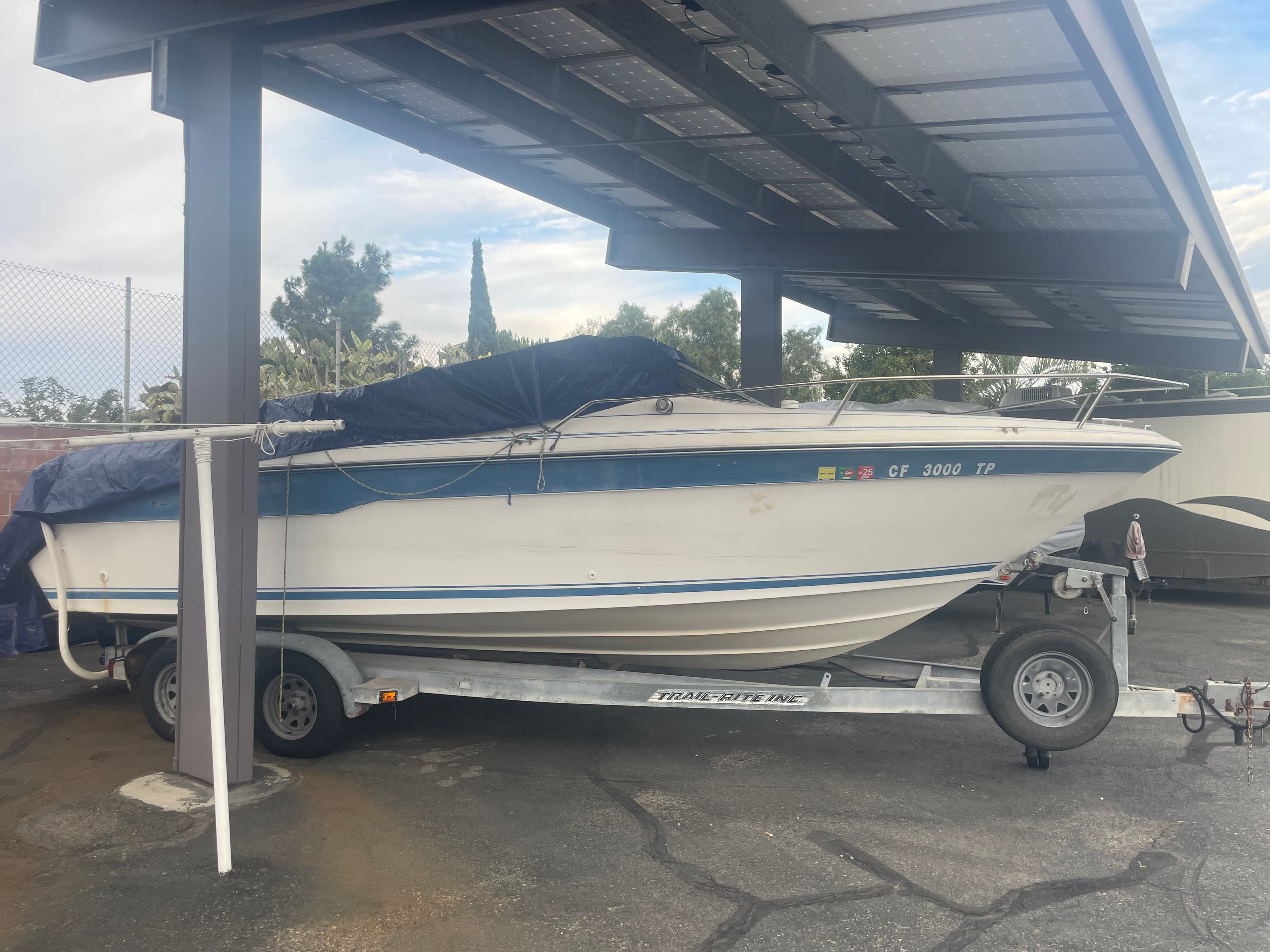 1989 Sea ray 220 cuddy cabin thumbnail 1