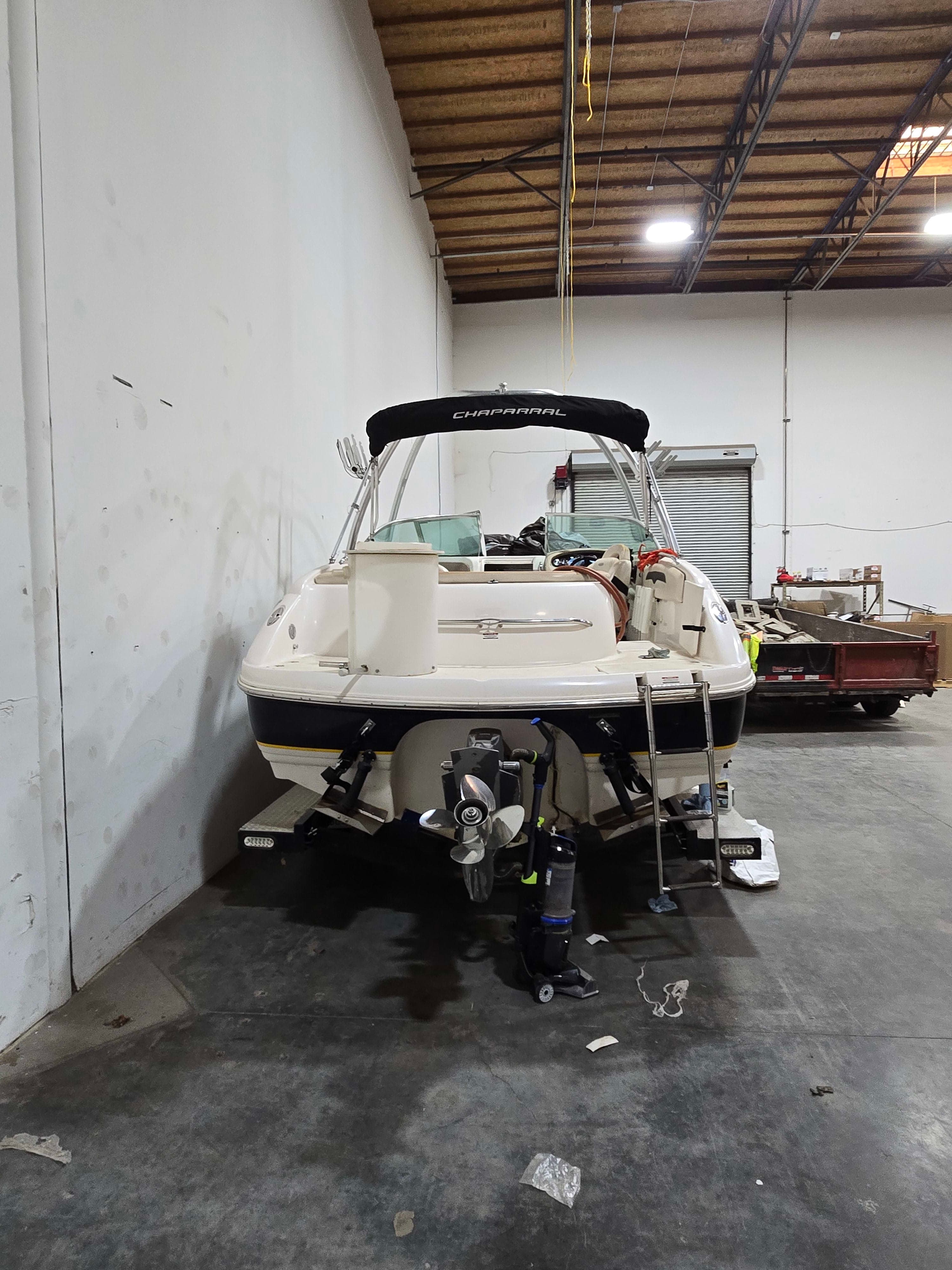 2001 Chaparral 235ssi thumbnail 2