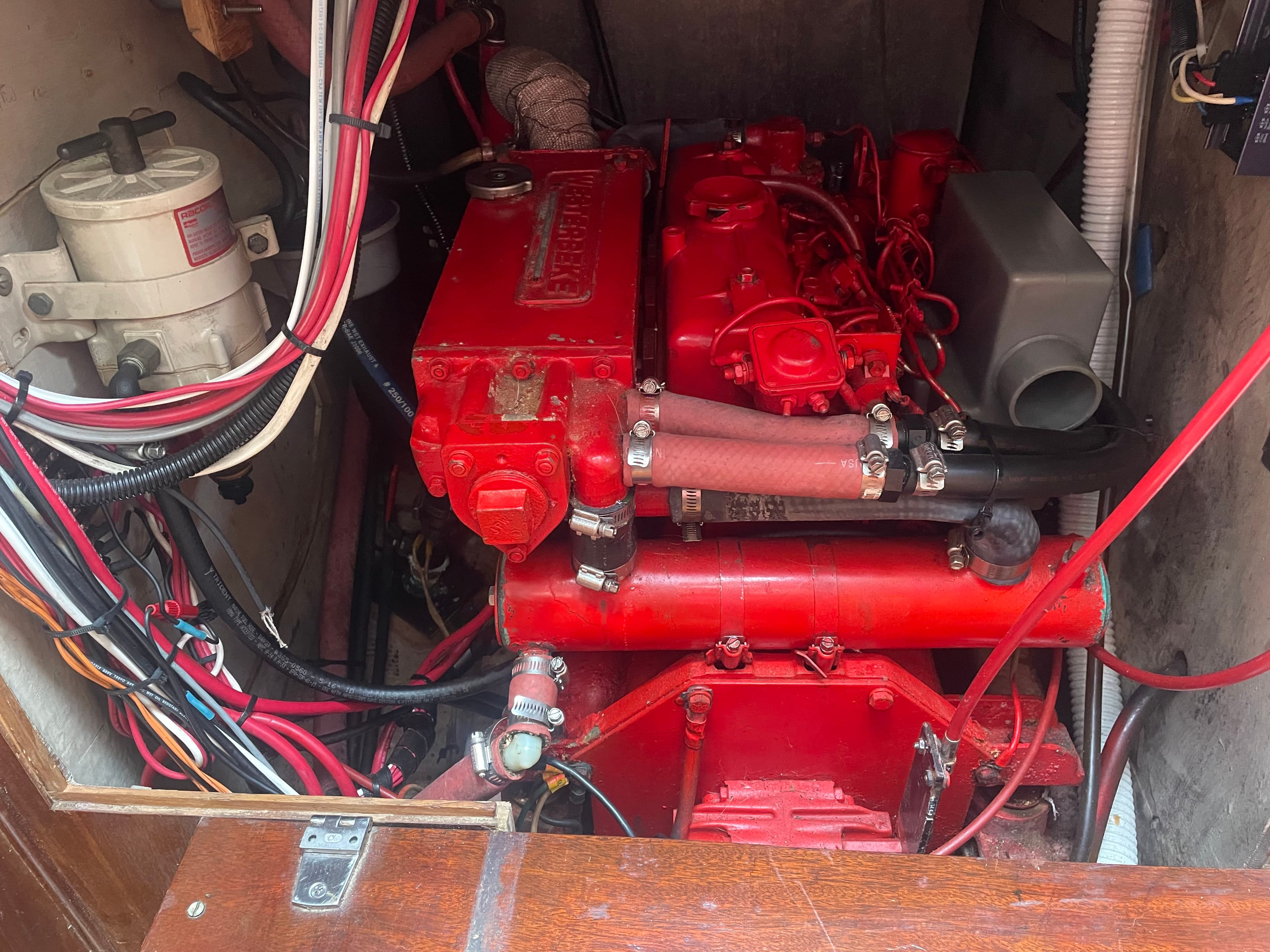 1977 Valiant 32 thumbnail 1