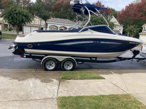 2008 Sea Ray 230 Select