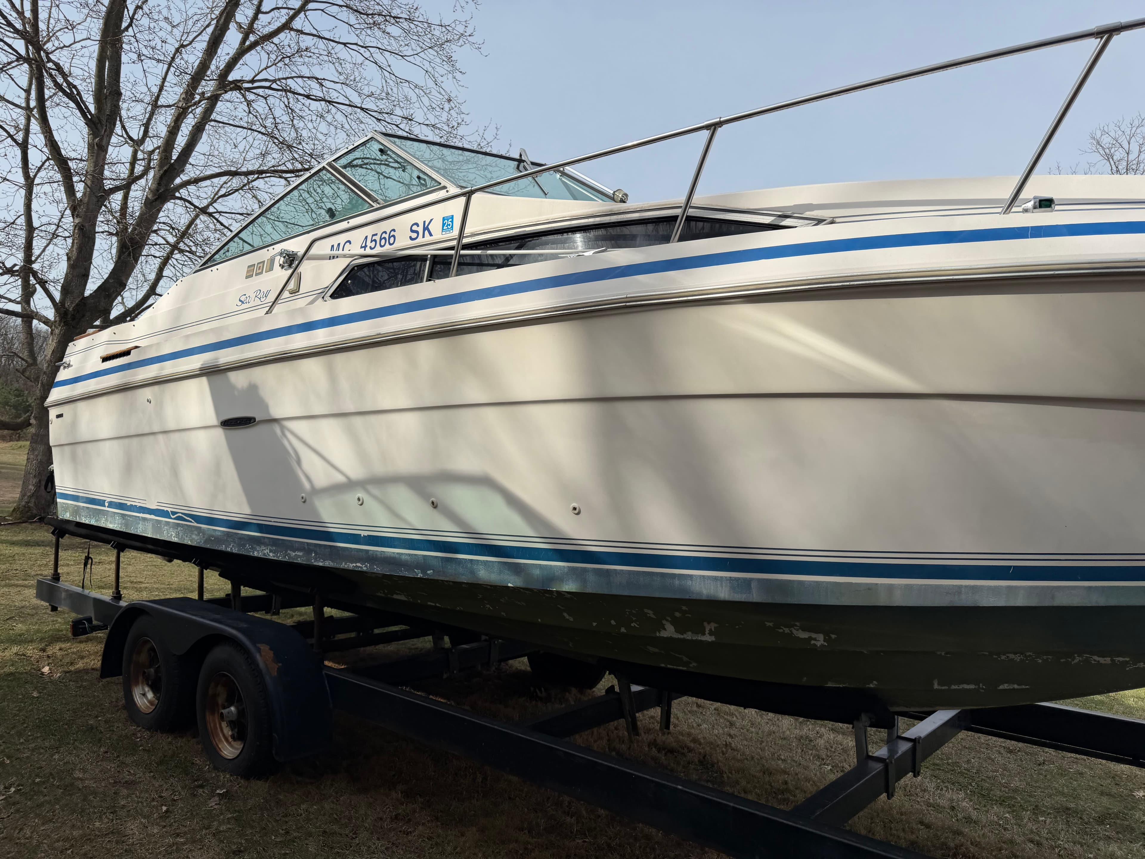 1985 Sea ray Sea Ray 270 Sundancer thumbnail 2