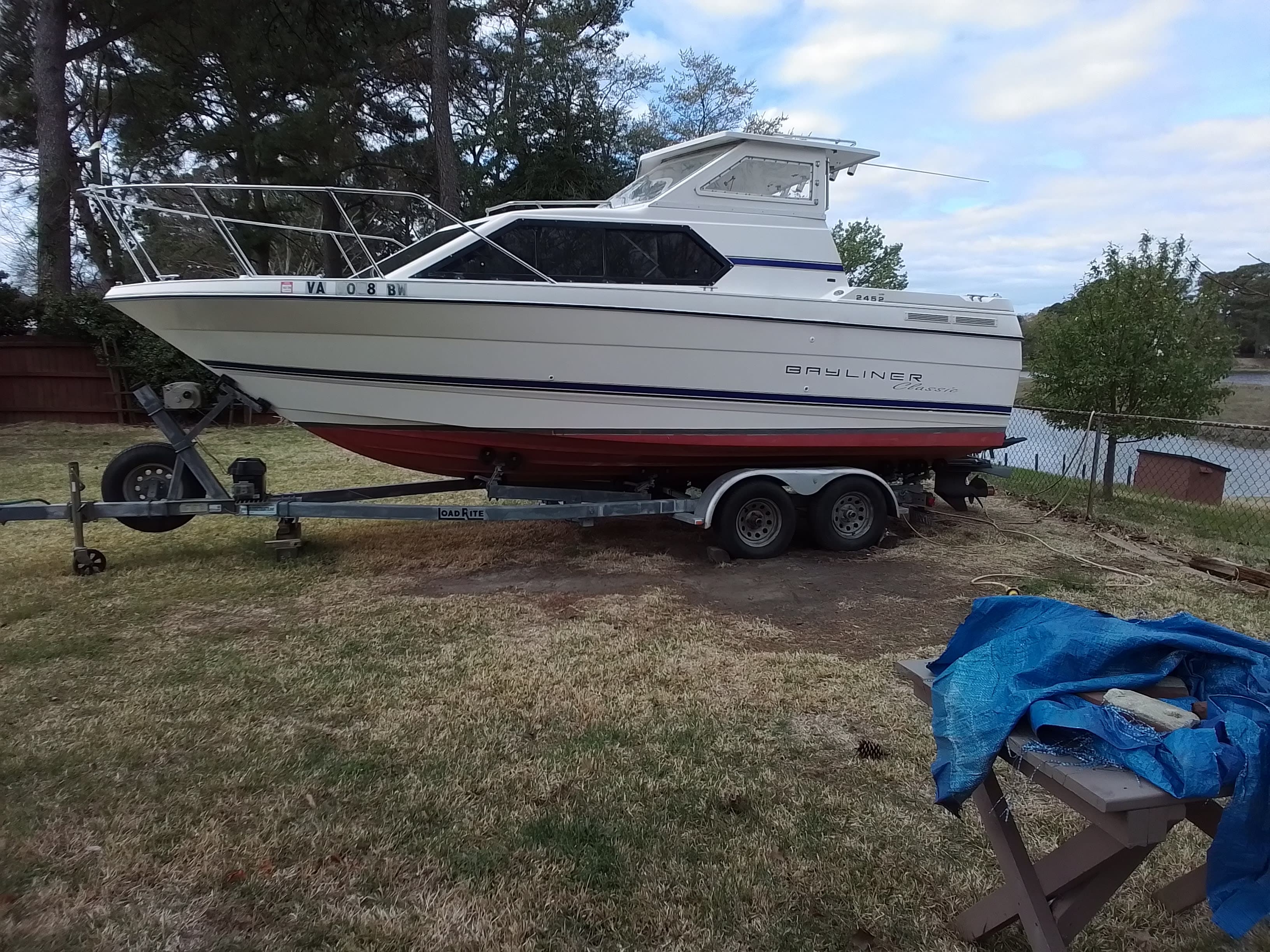 1995 Bayliner 2452 Classic