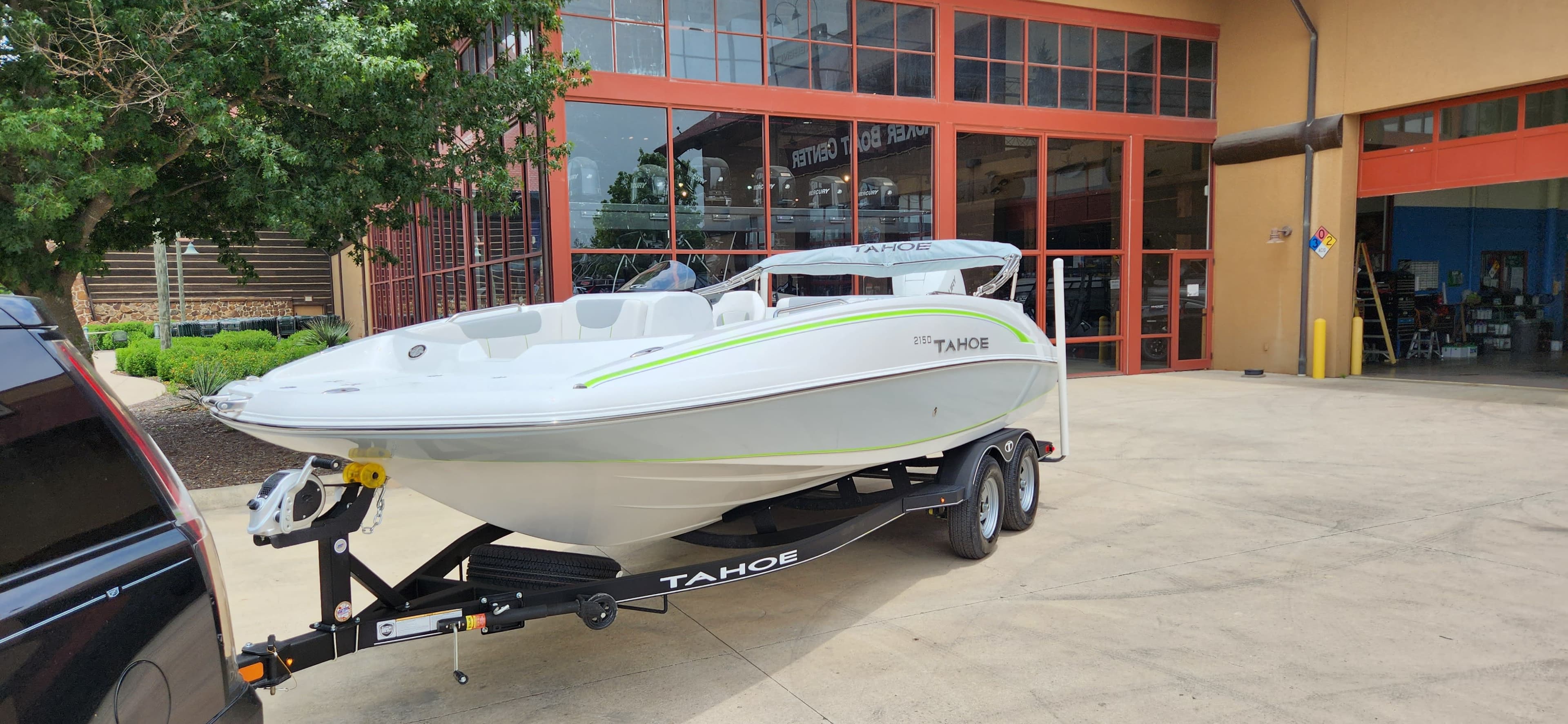 2023 Tahoe 2150 thumbnail 1