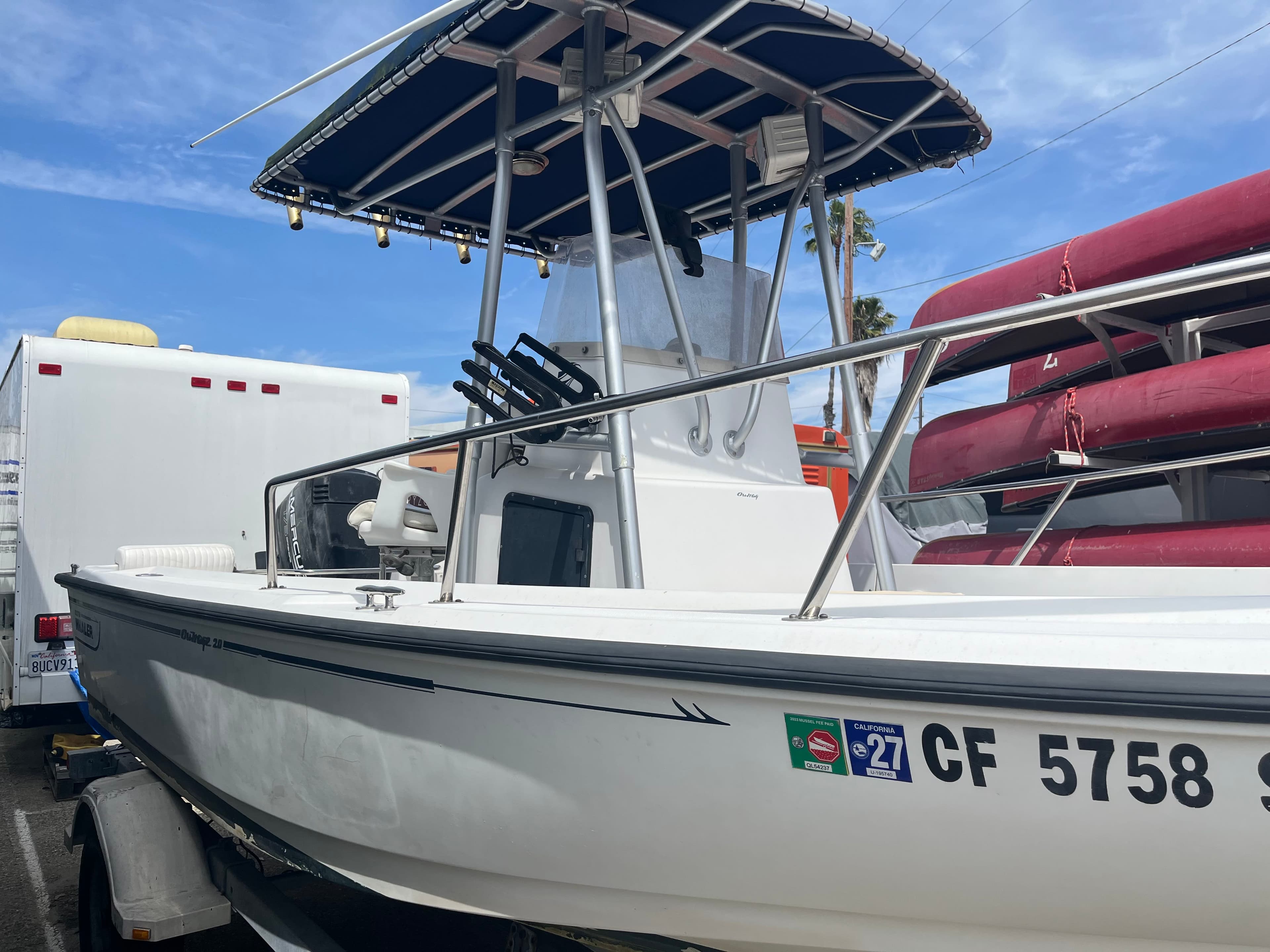 1997 Boston Whaler Outrage thumbnail 2