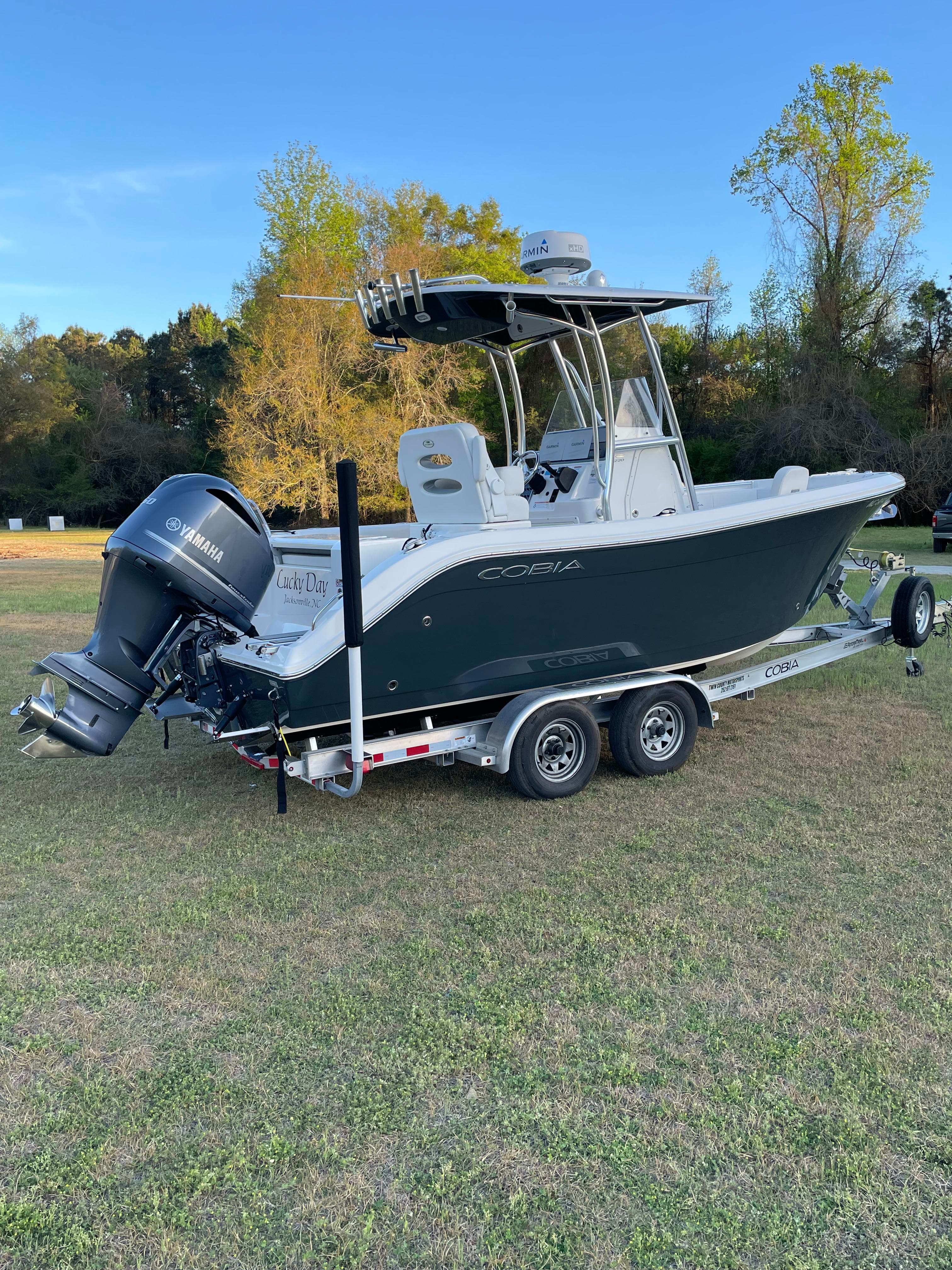 2018 Cobia 220 Center Console