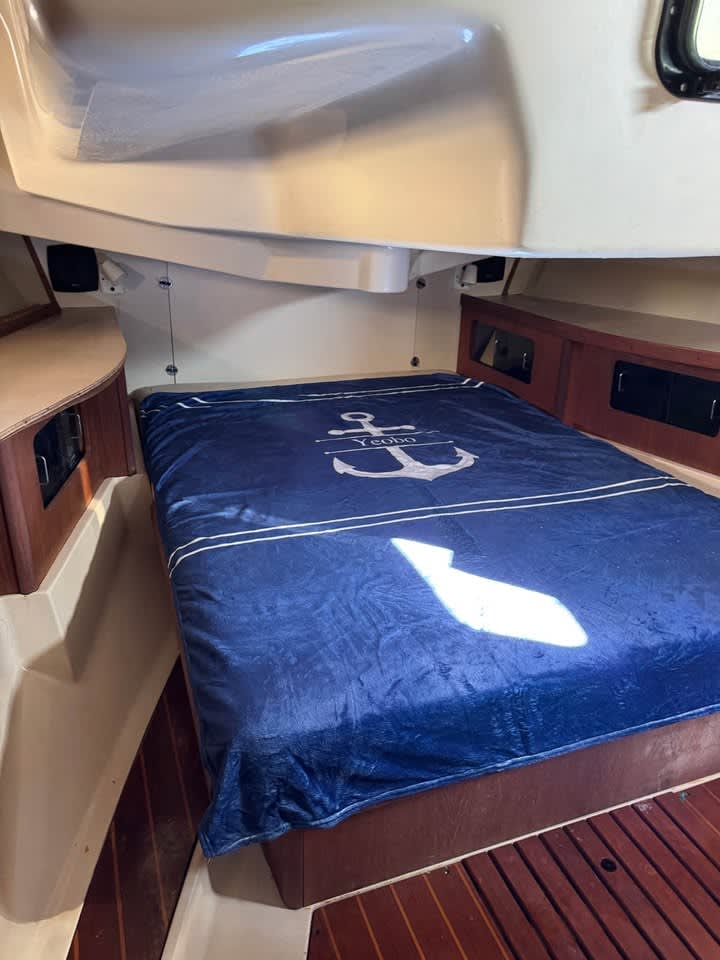 1990 Hunter Legend 37 thumbnail 2