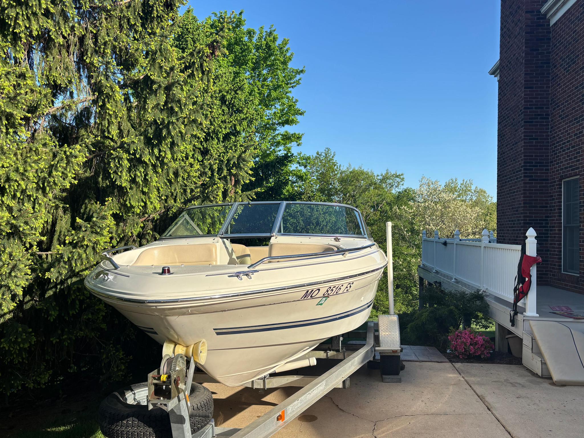1999 Sea Ray 185 thumbnail 1