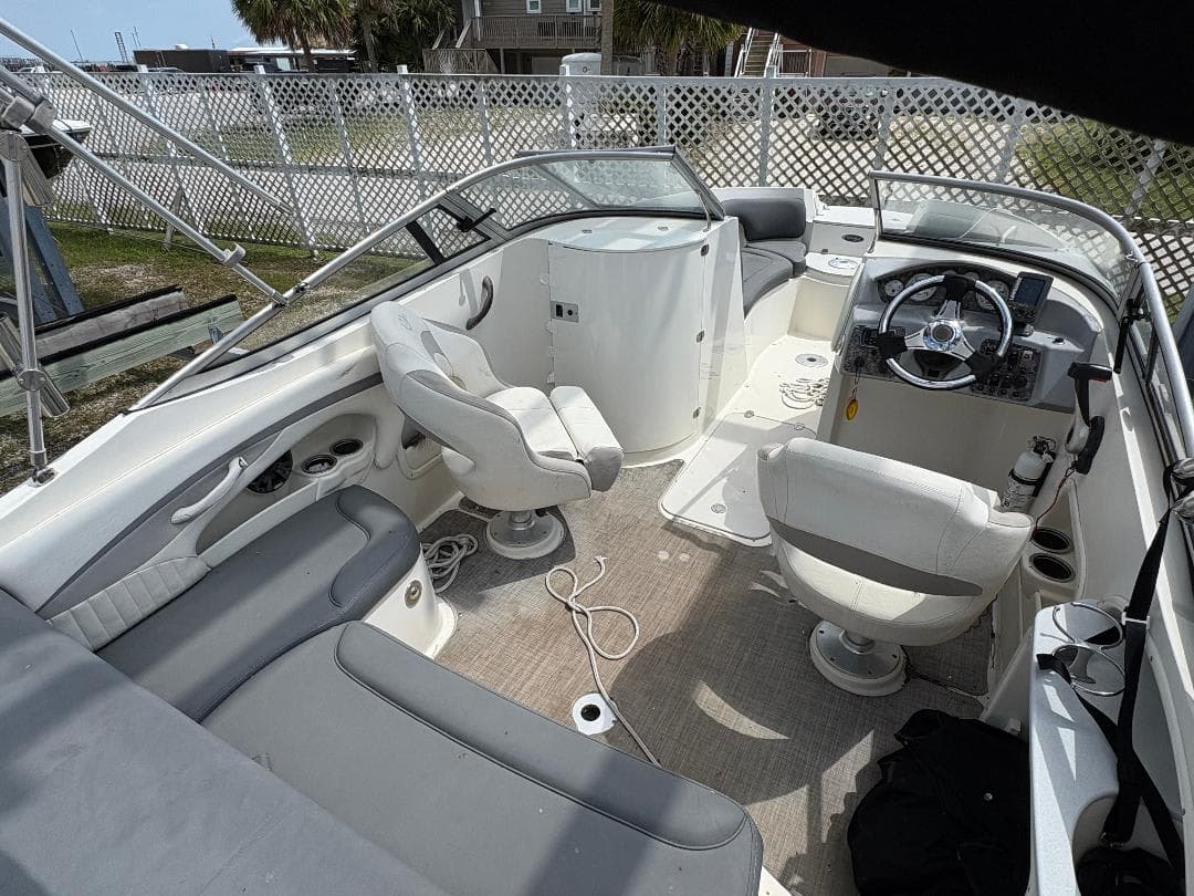 2013 stingray 214 lr thumbnail 2