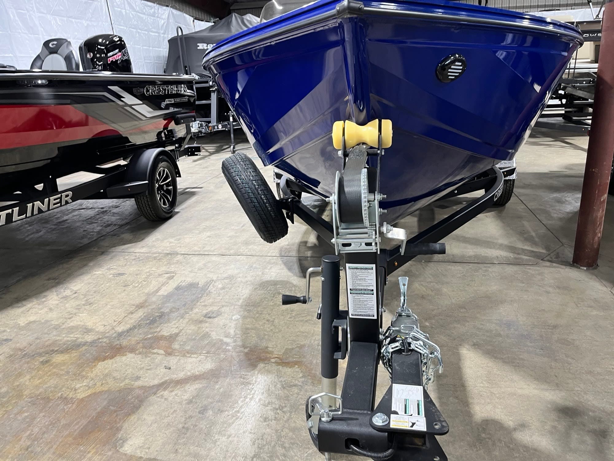 2026 Crestliner Hawk 1750 Side Console w/ Jumpseat thumbnail 1