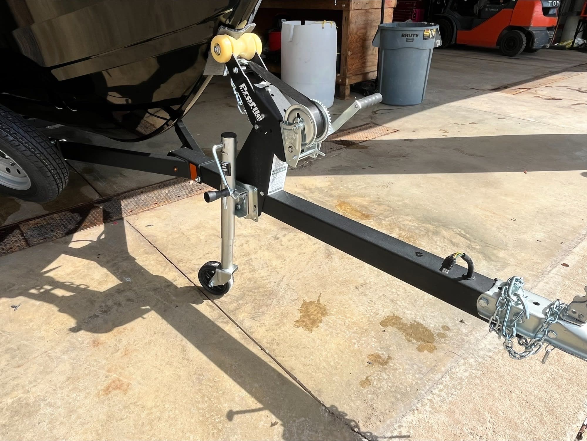 2026 Crestliner 1650 Discovery Tiller thumbnail 1