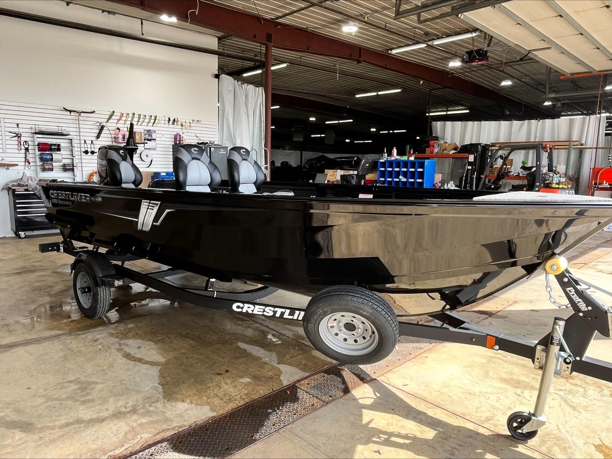 2026 Crestliner 1650 Discovery Tiller