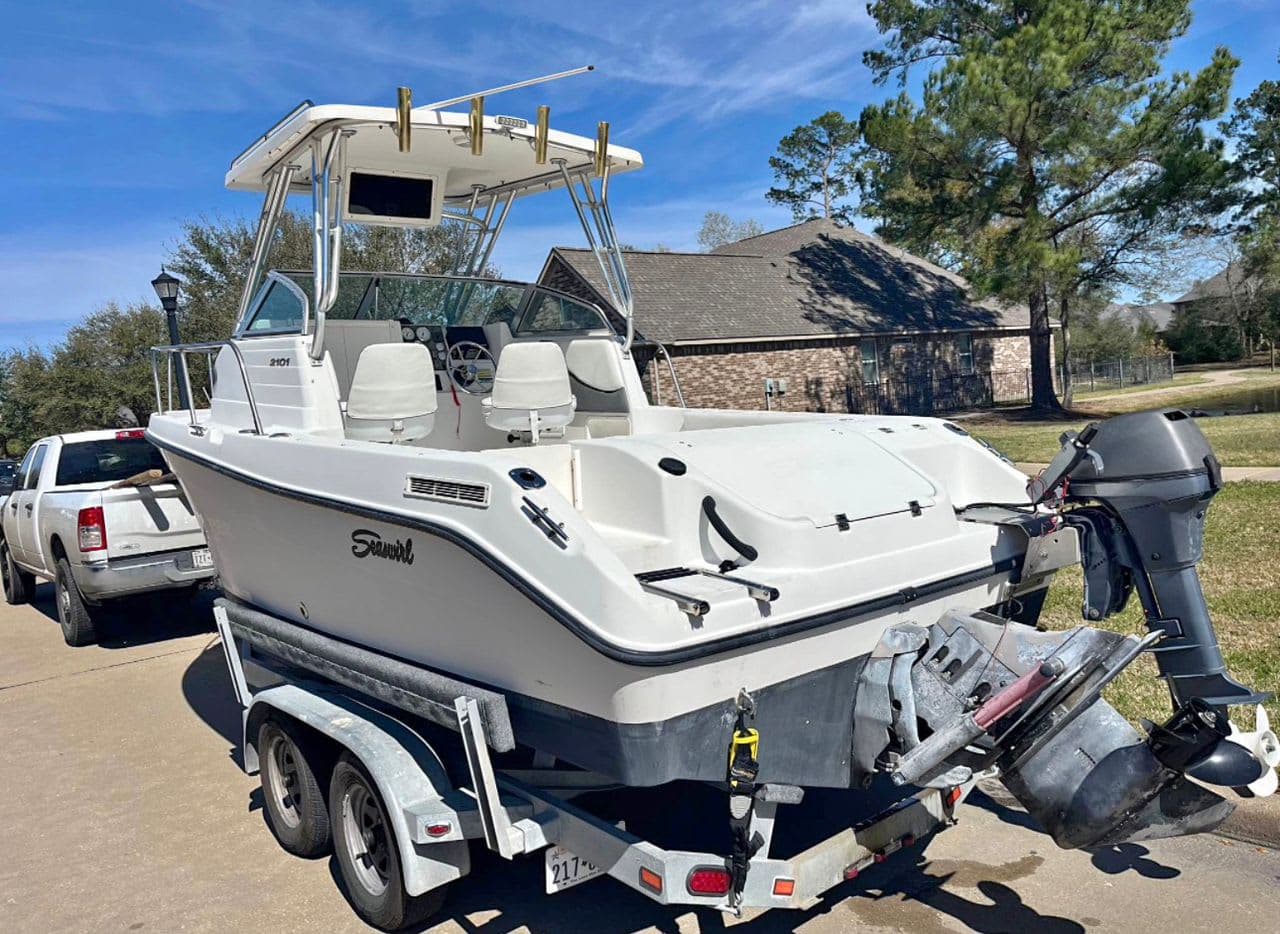 2004 Seaswirl Striper 2101