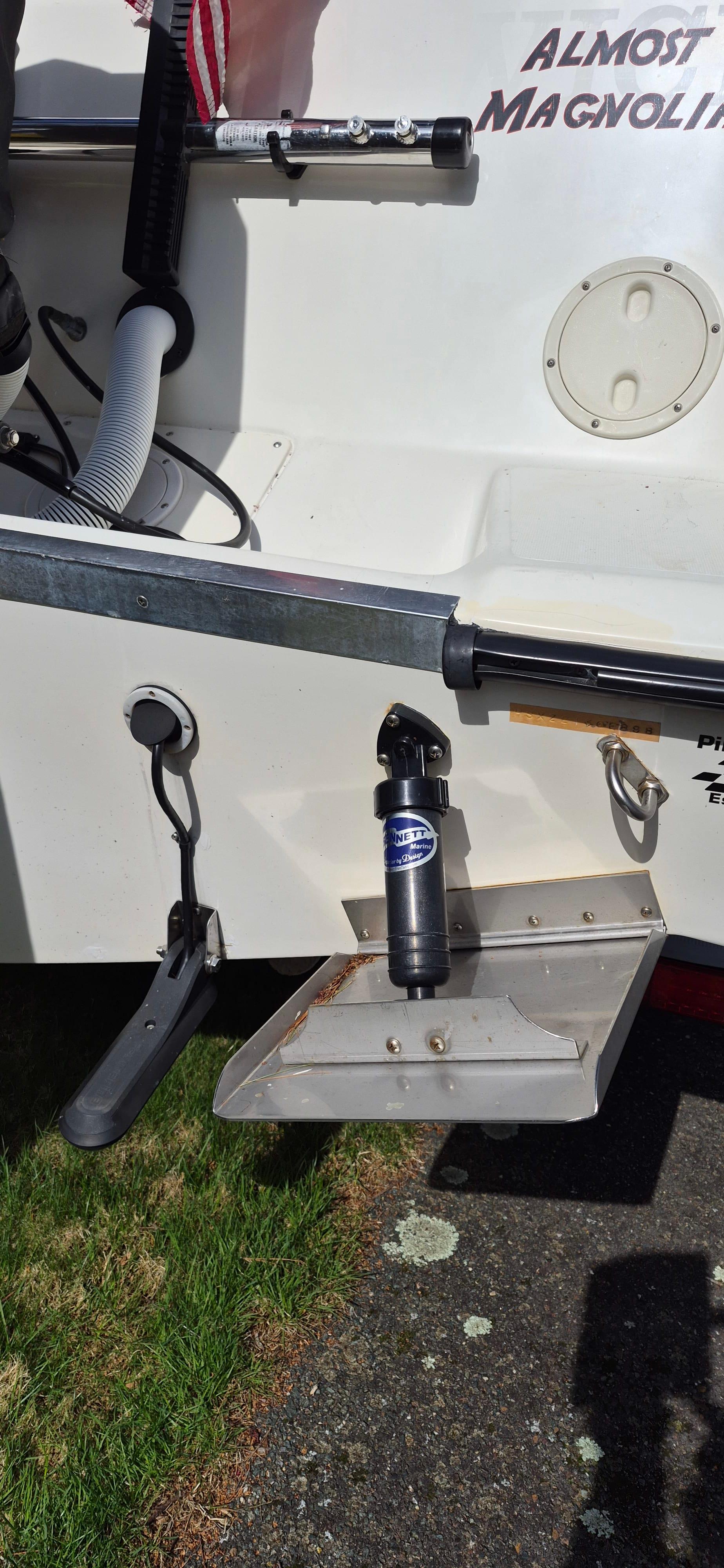 1998 Hydrasport Center console thumbnail 1