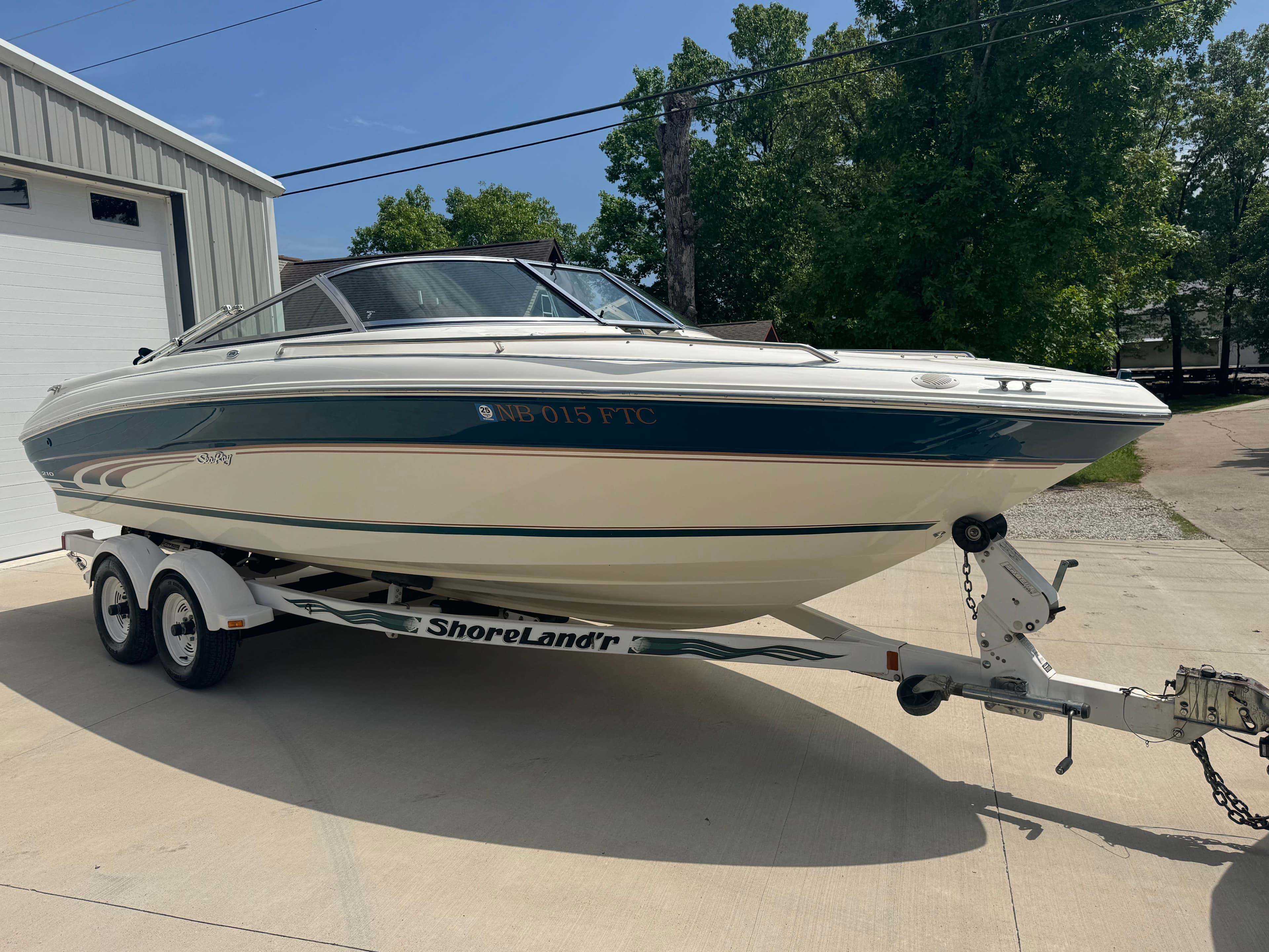 1998 Sea Ray 210 BR