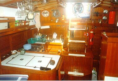 1985 Tayana 37 thumbnail 1