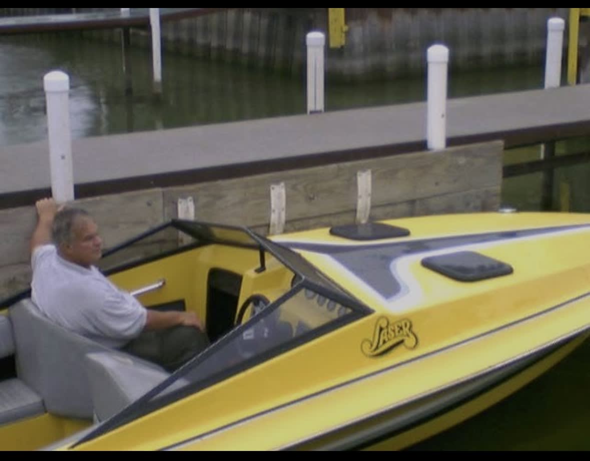 1987 Laser of Texas Cabin Cruiser Speed Boat