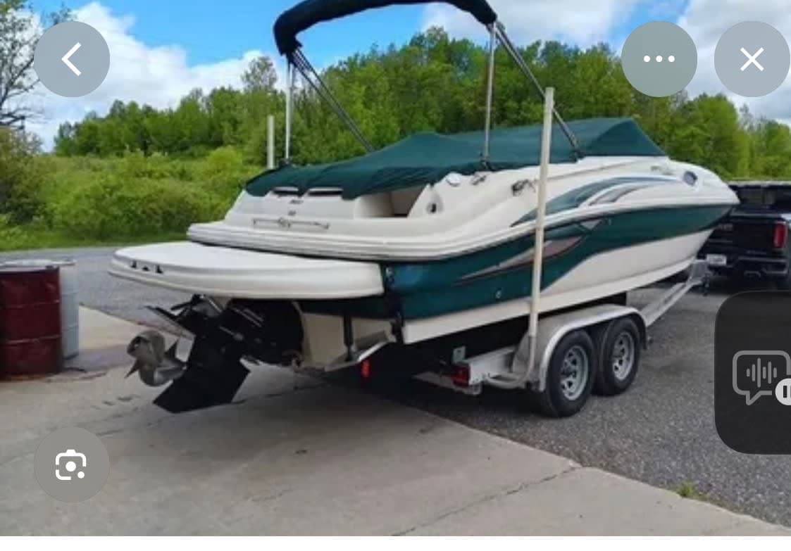 2004 Sea Ray 240 sundeck