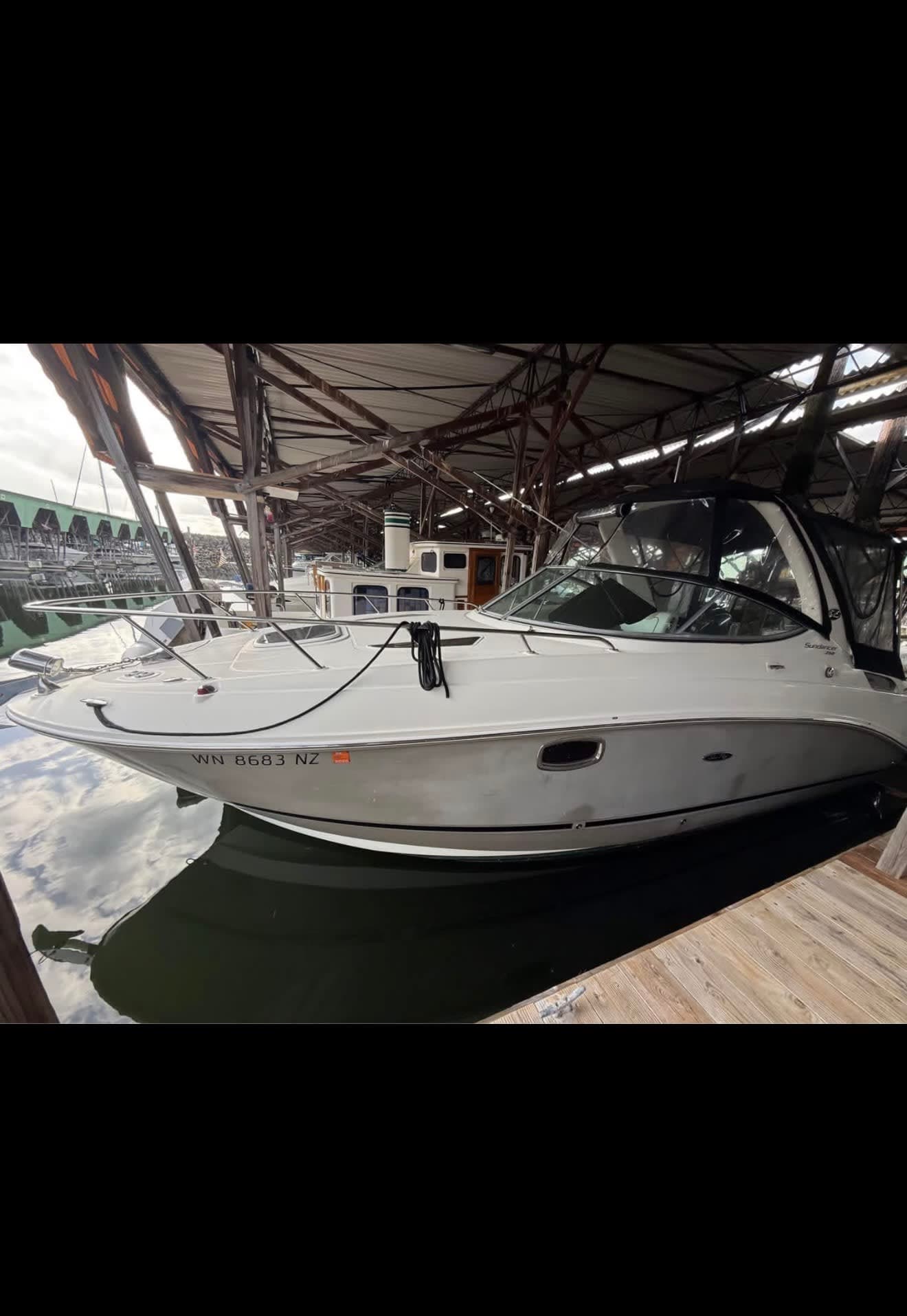 2009 Sea Ray Sundancer 250 thumbnail 1