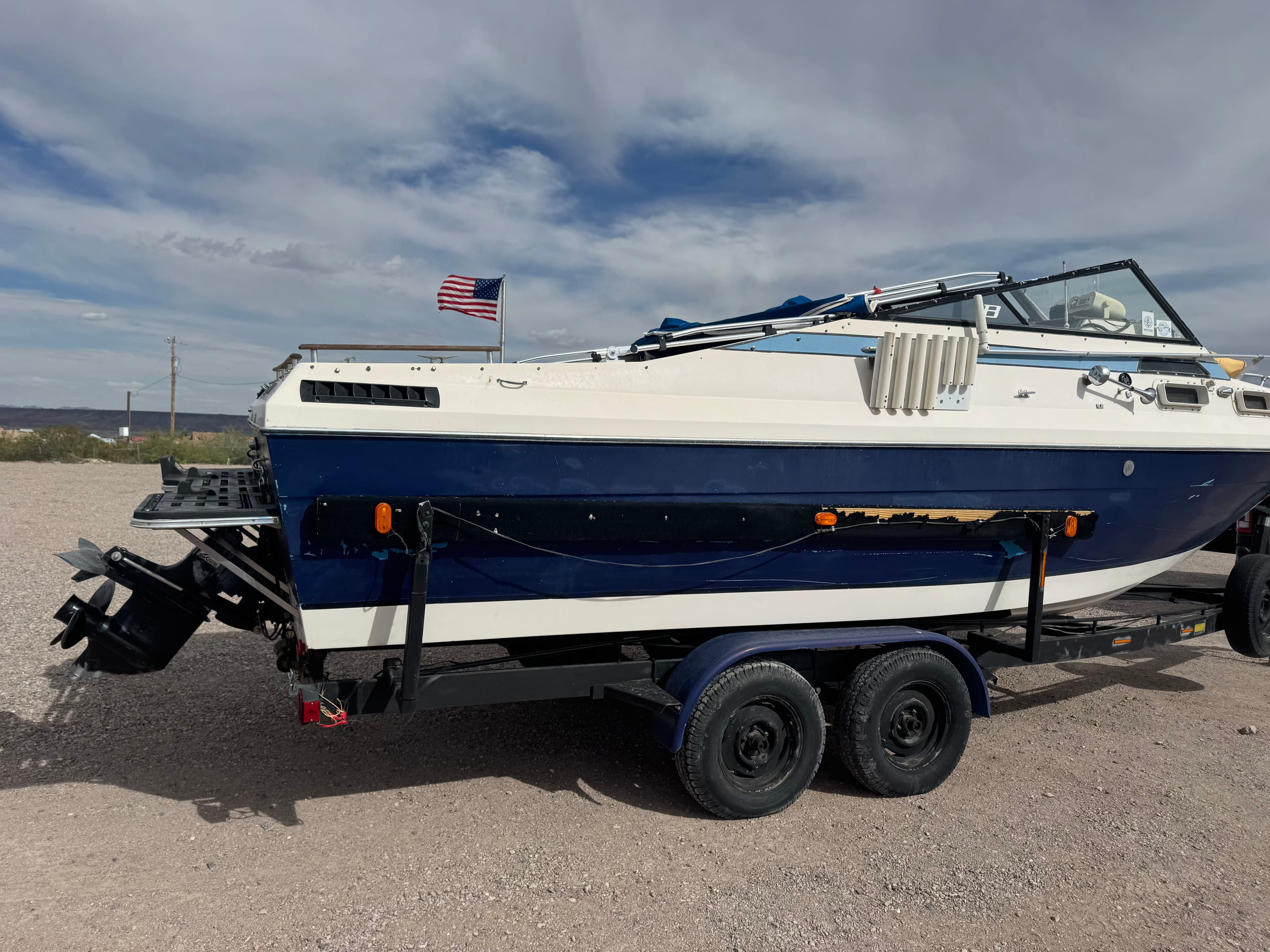 1977 Bayliner Saratoga thumbnail 2