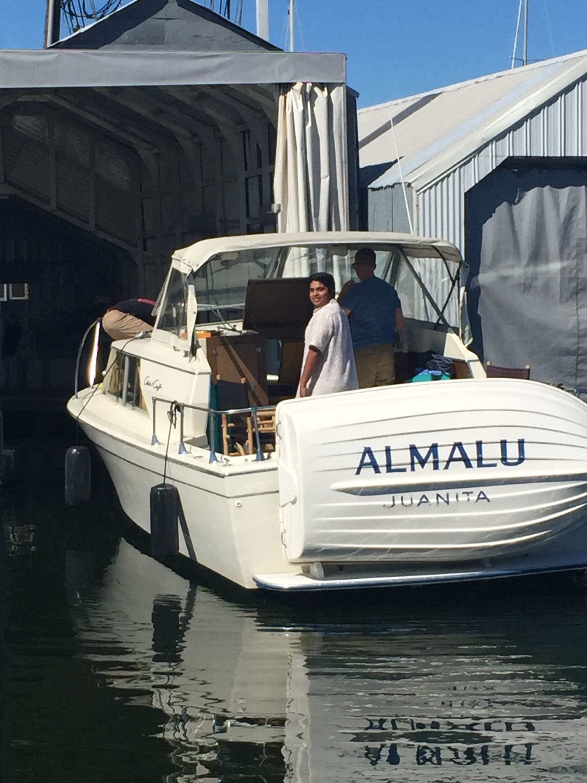 1966 Chris Craft Commander Express 27’