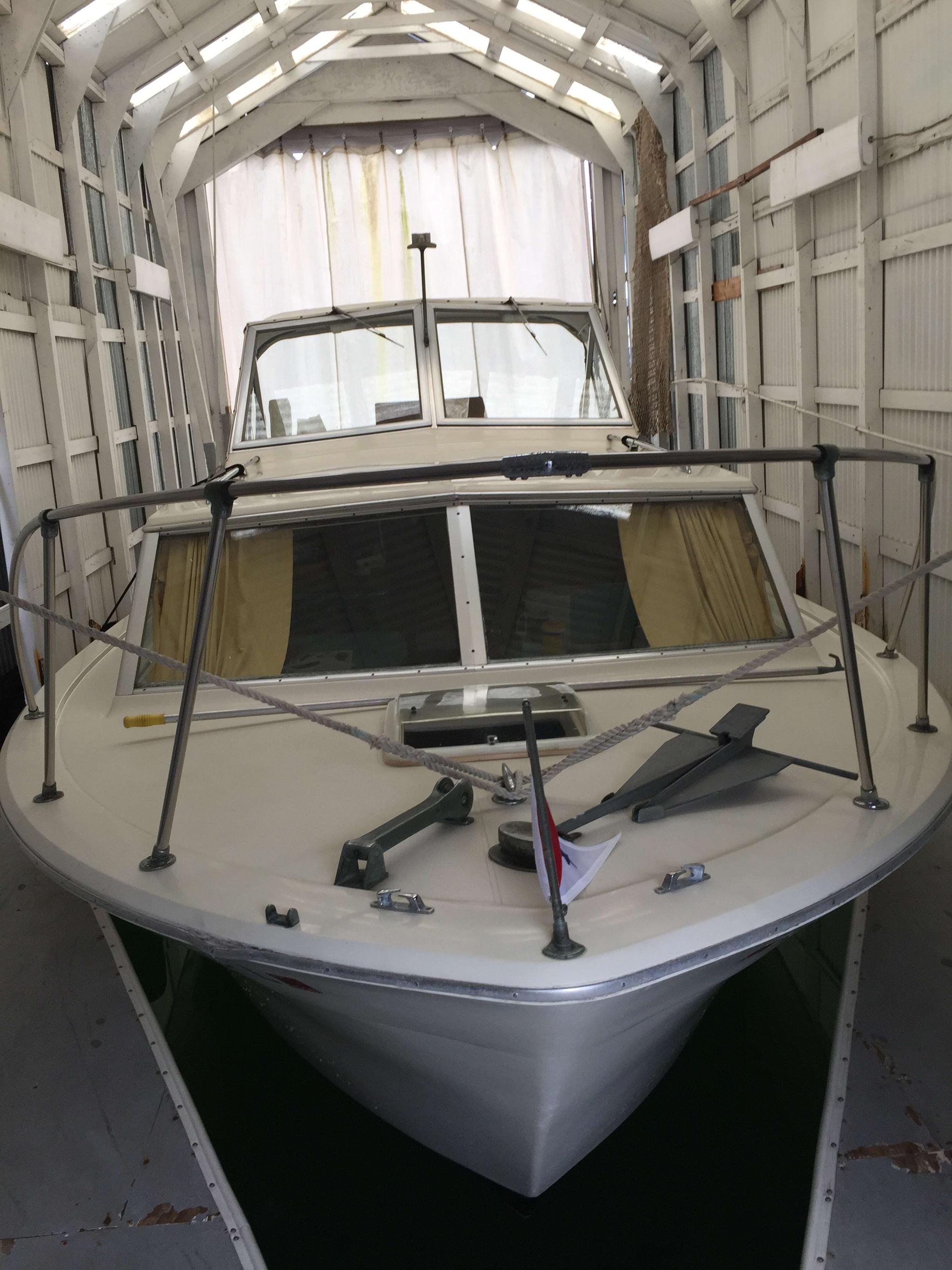 1966 Chris Craft Commander Express 27' thumbnail 1
