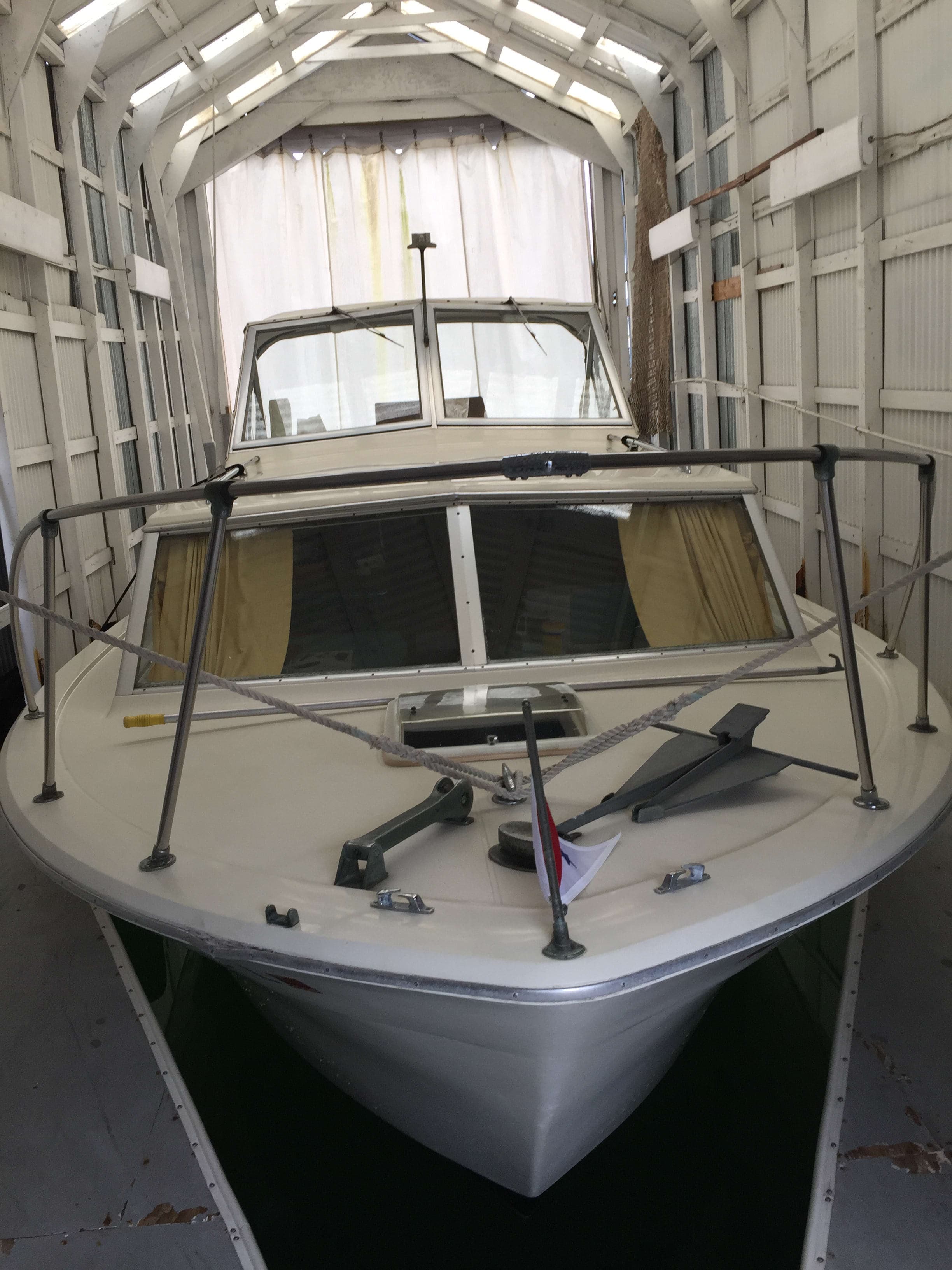 1966 Chris Craft Commander Express 27’ thumbnail 1