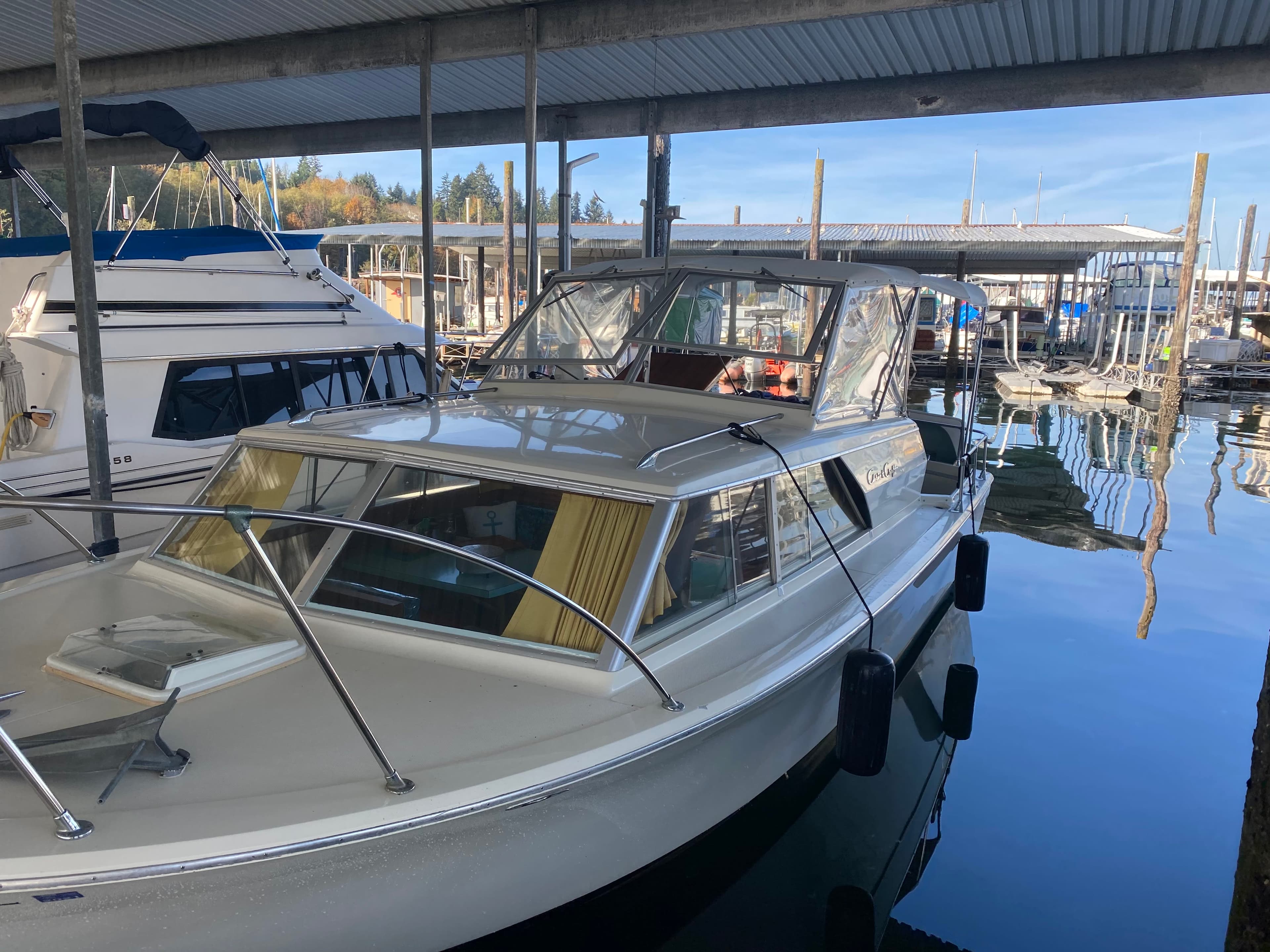 1966 Chris Craft Commander Express 27’ thumbnail 2