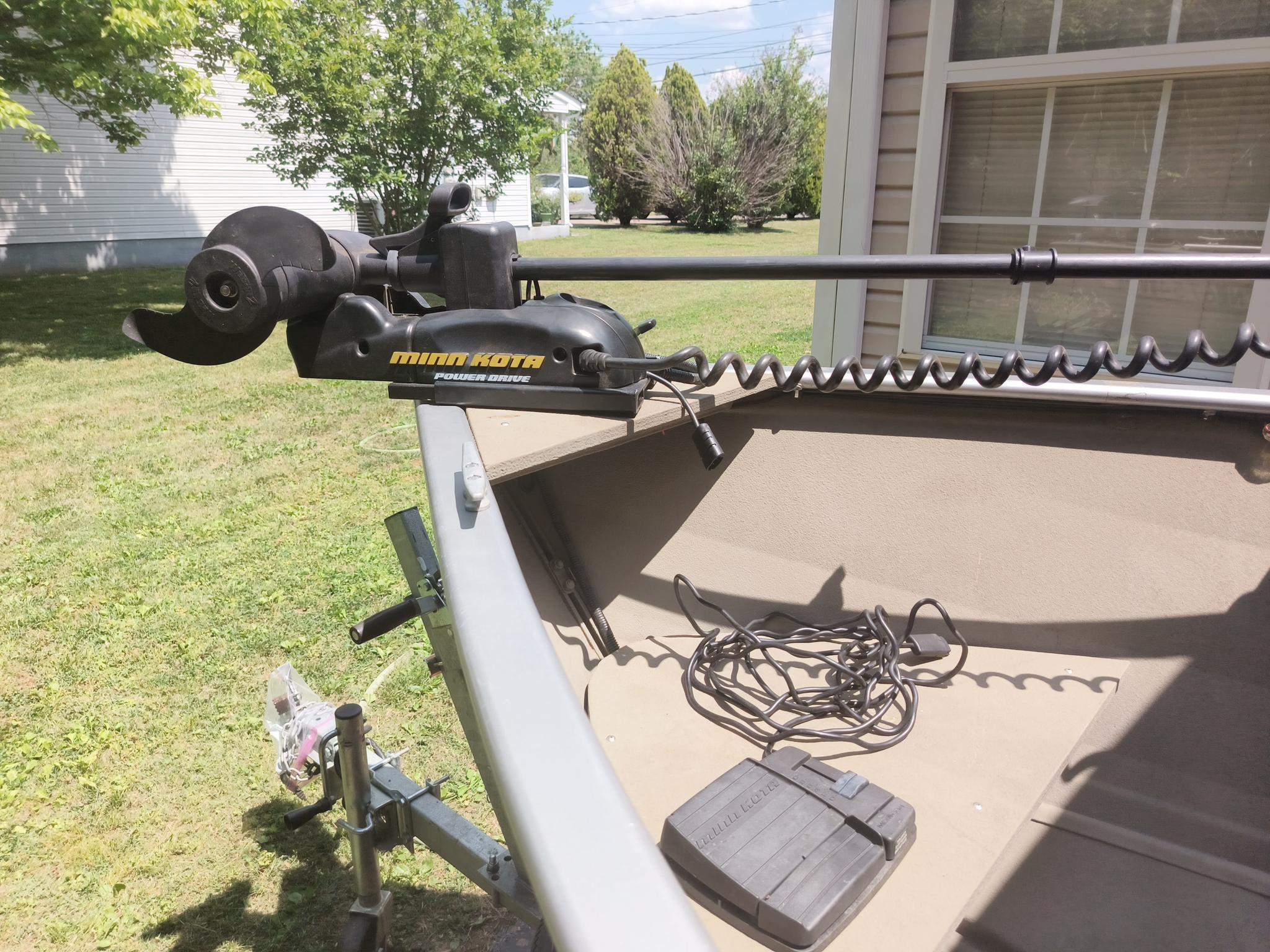 2005 Crestliner Sportsman 14 thumbnail 1