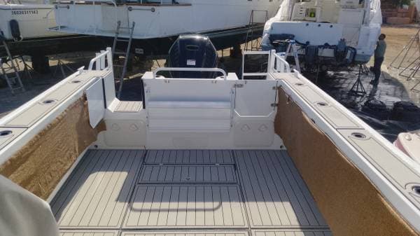 2024 Gospel 7.5m Center Console thumbnail 2