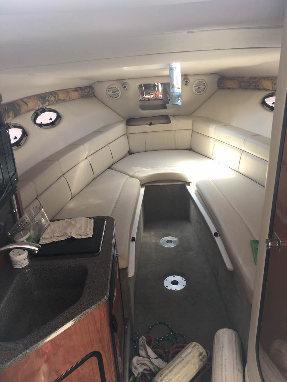 2003 Crownline Cruiser