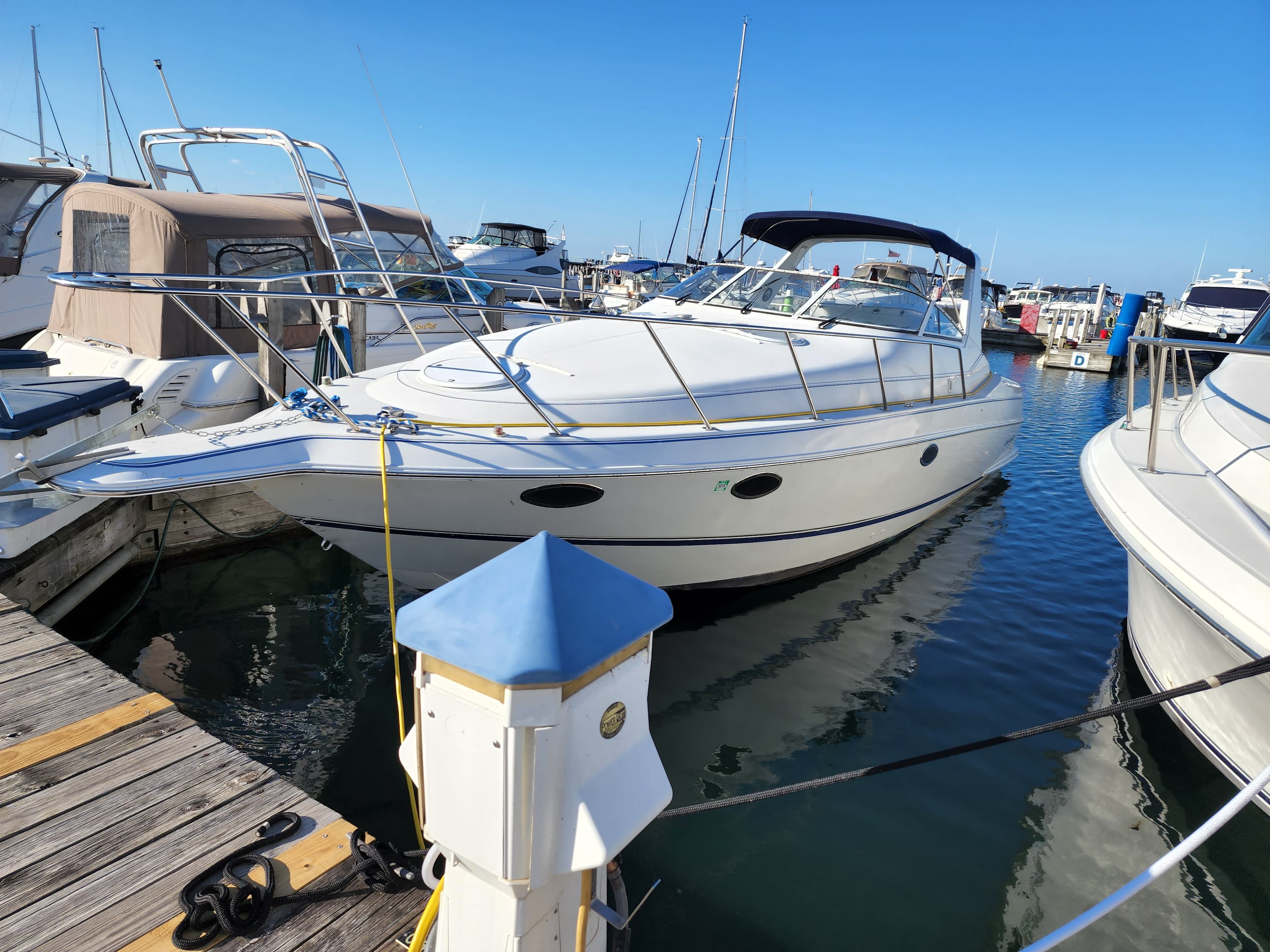 1993 Chris Craft 322 crowne