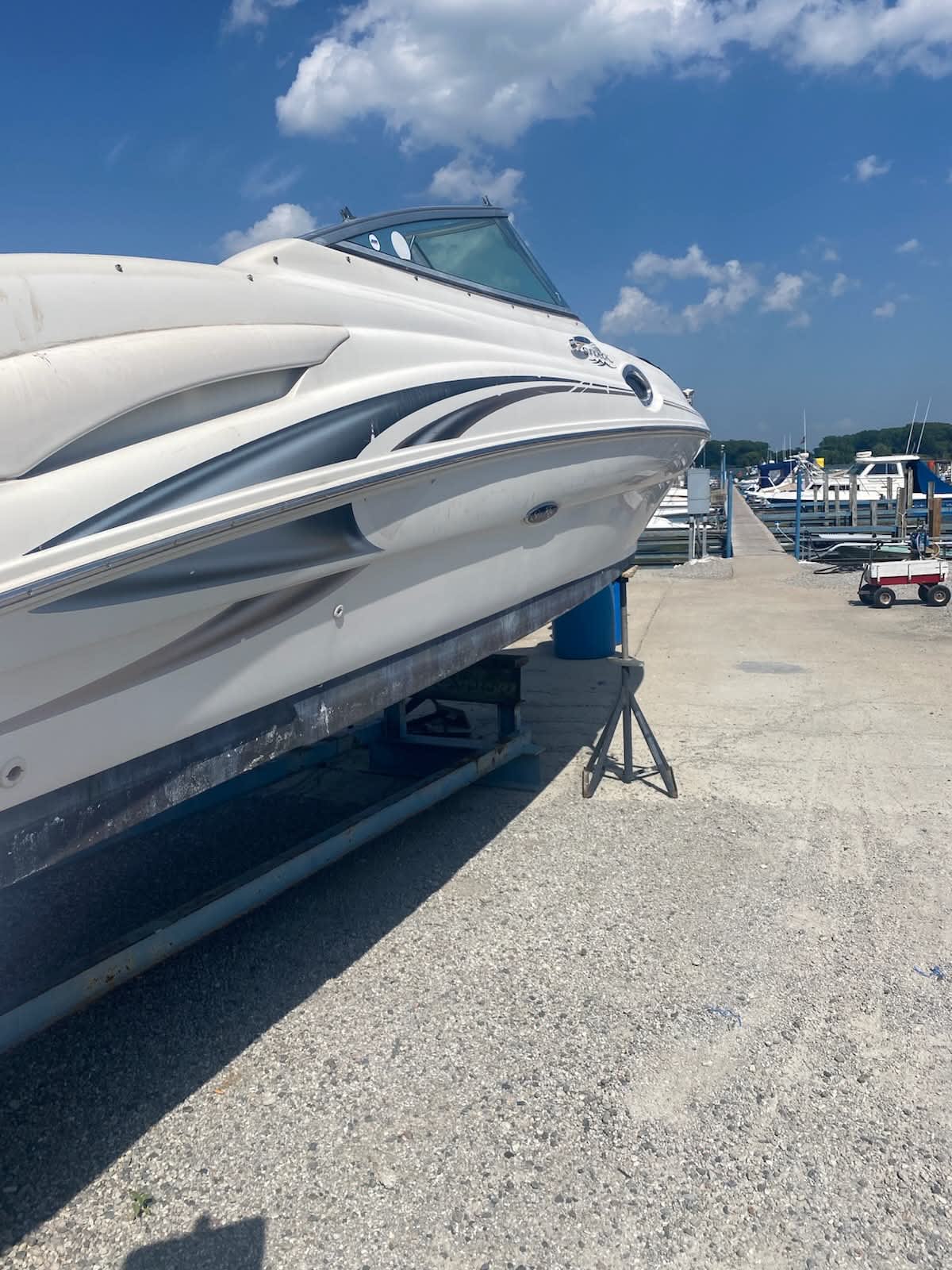 2006 Sea Ray 240 SunDesk