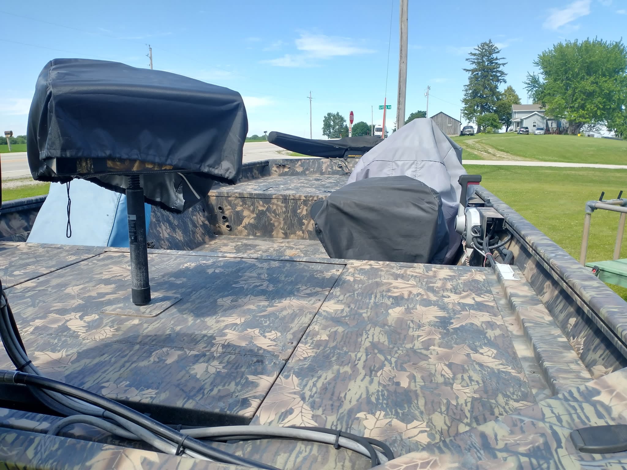2018 Lund Z1870S Predator thumbnail 2
