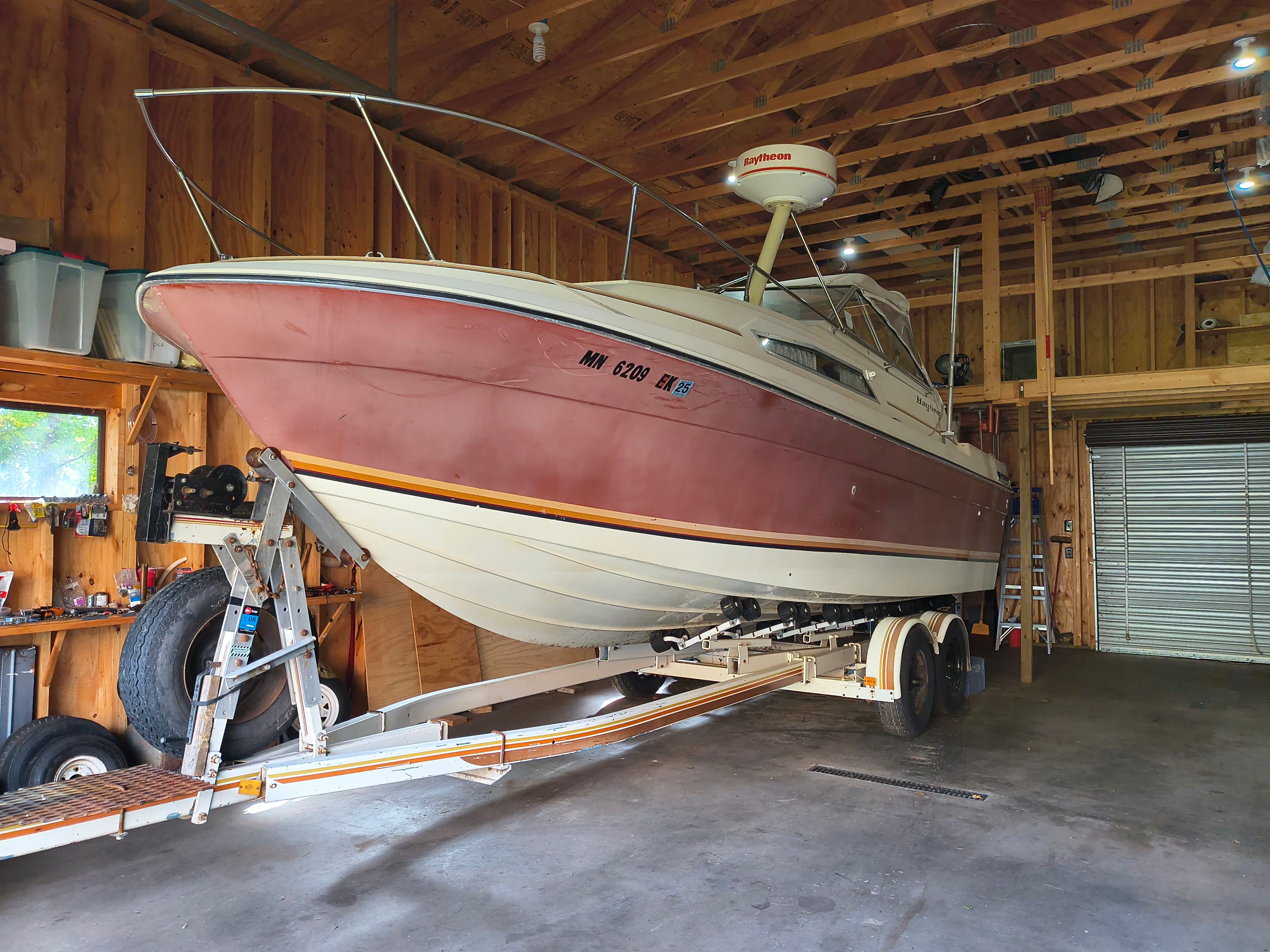 1981 Bayliner Saratoga