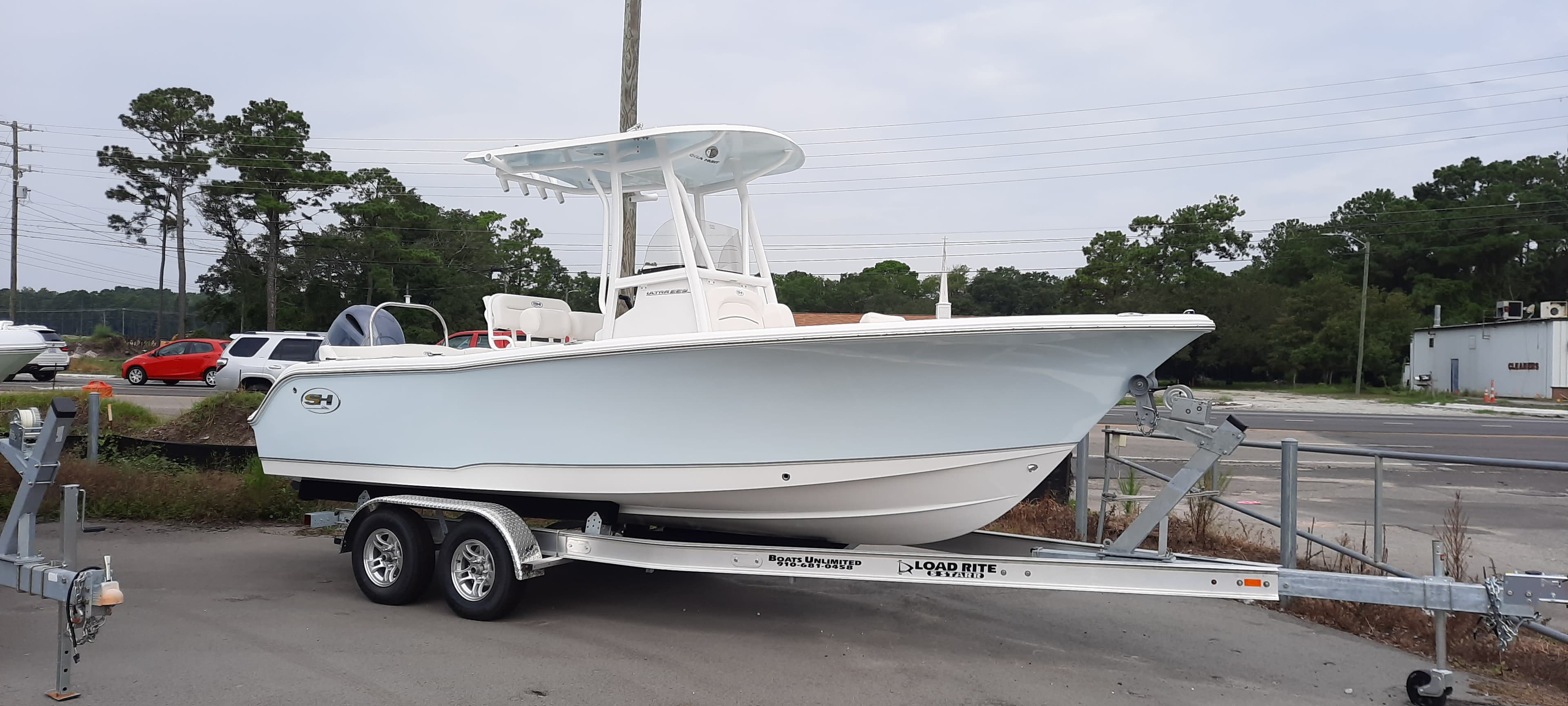 2023 Sea Hunt Ultra 229