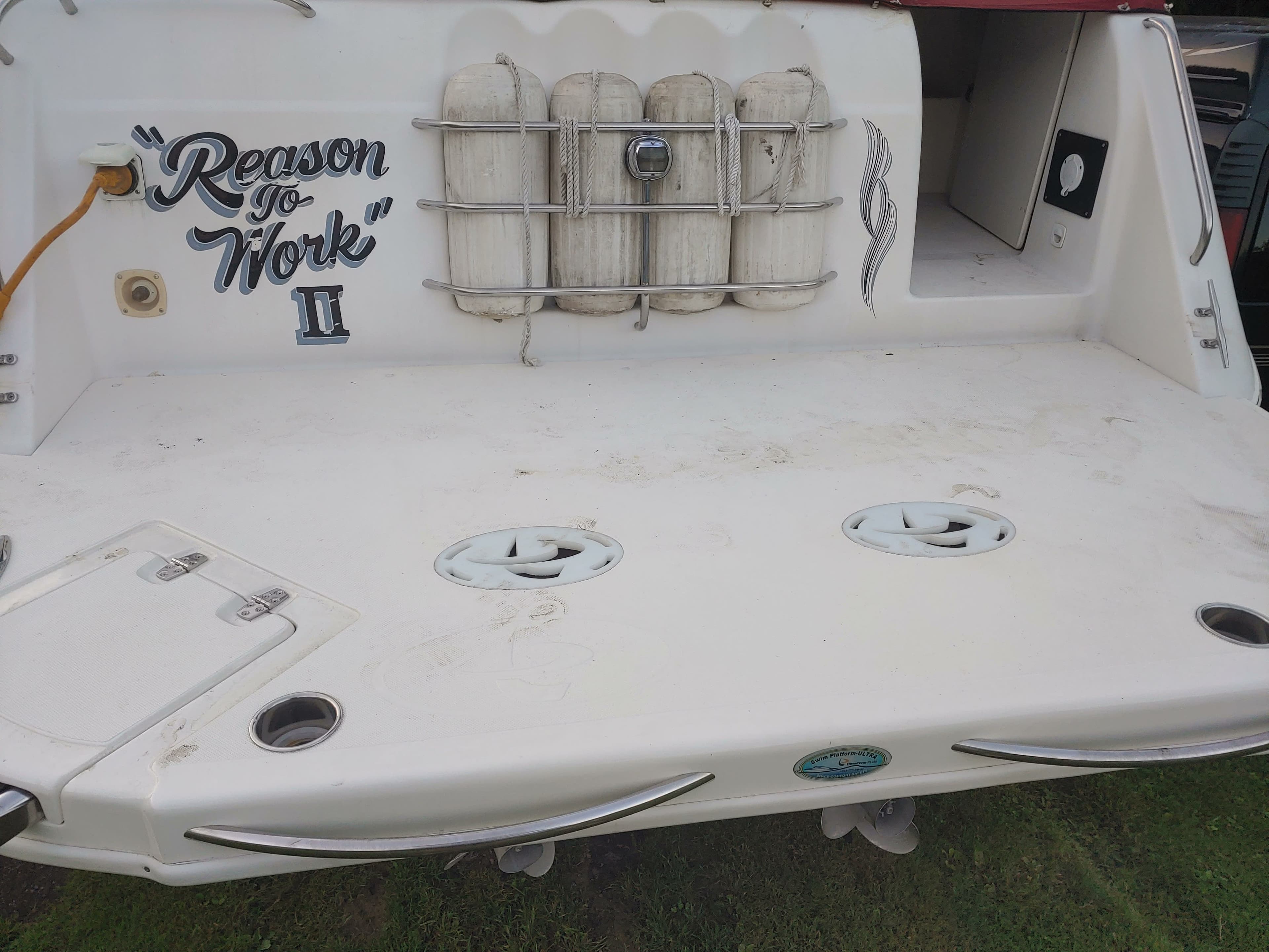 1992 Baja 290 motoryacht