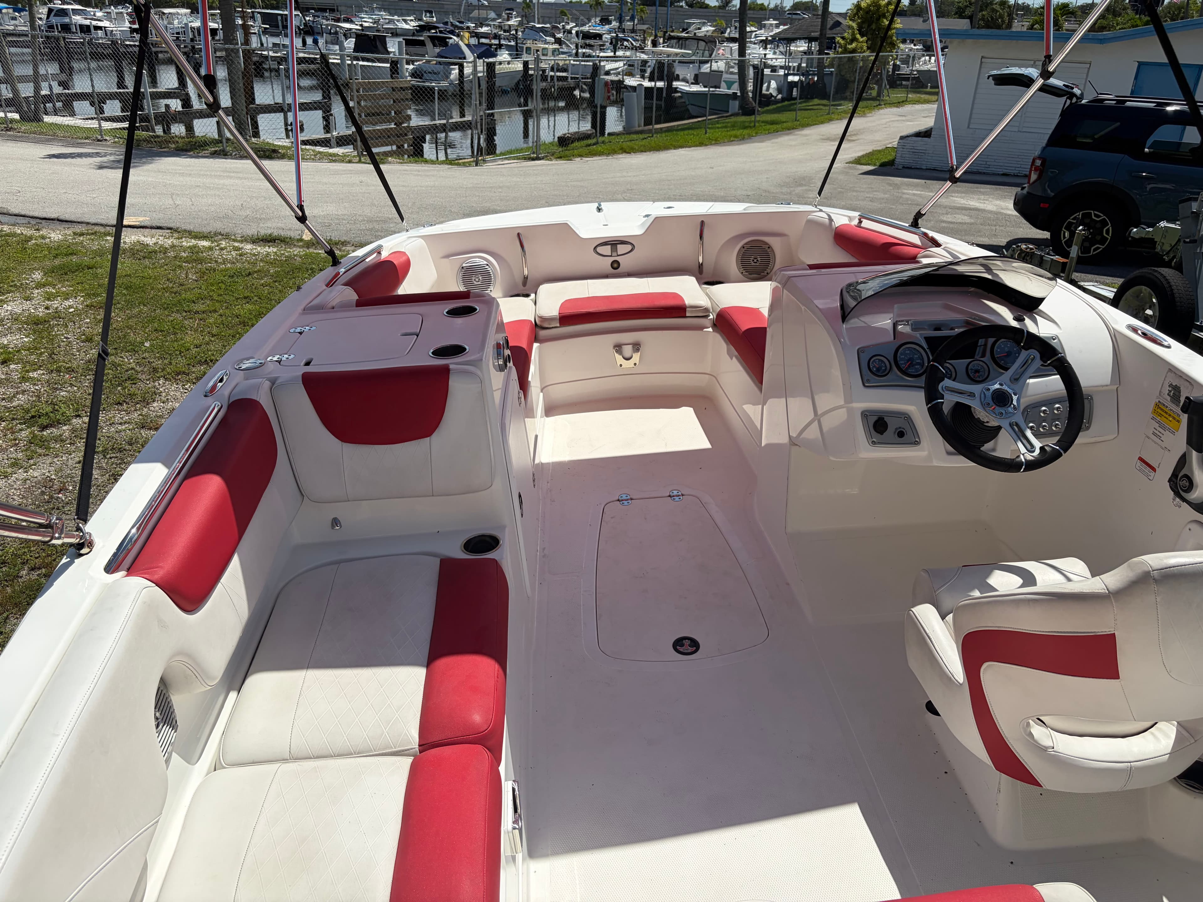 2019 Tahoe 21.5 thumbnail 2