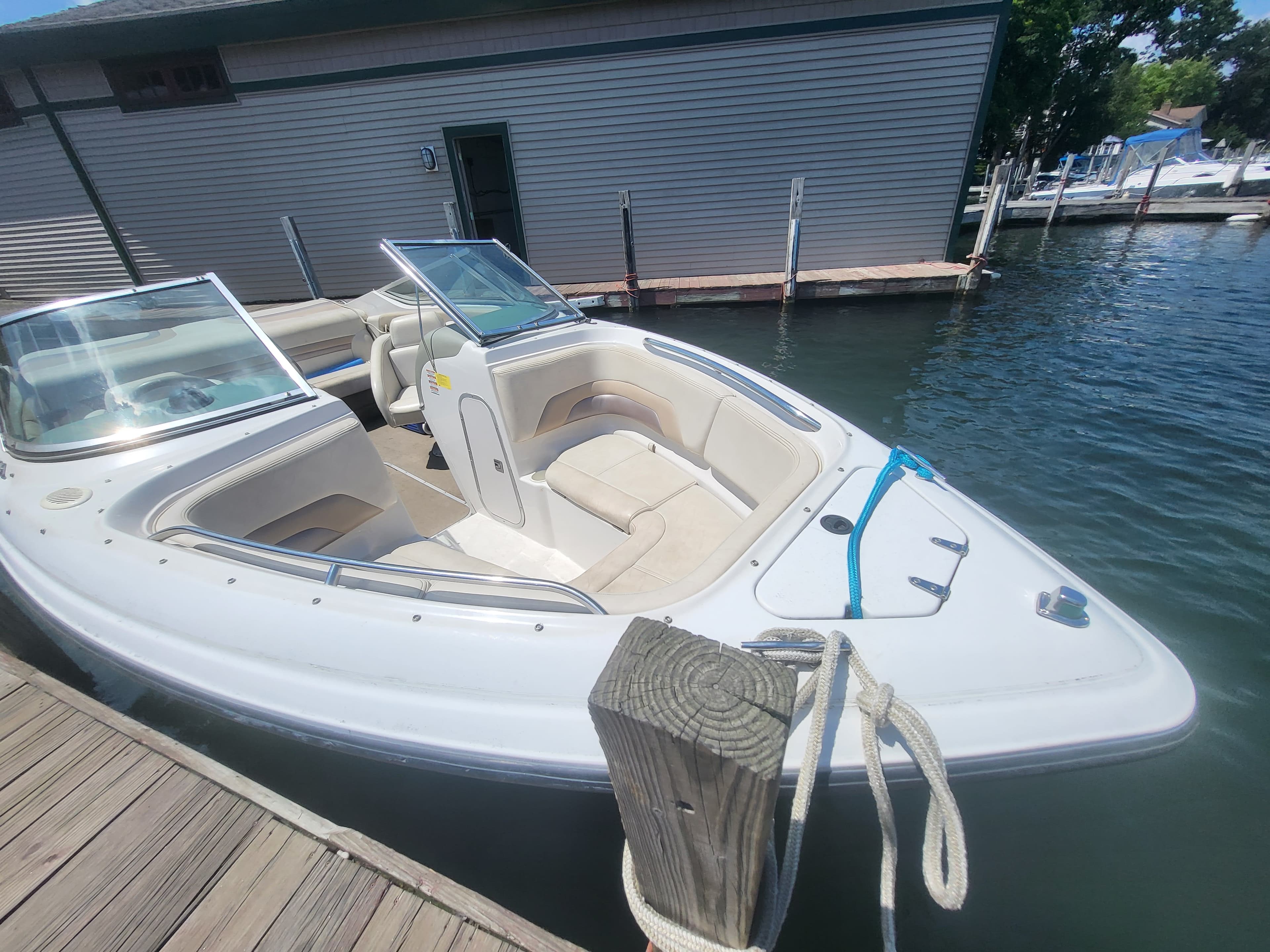 1997 Chaparral 2130 SSE thumbnail 1