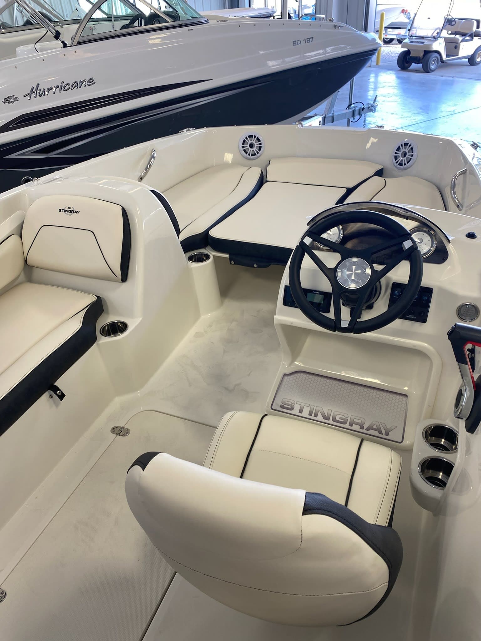 2022 Stingray 182SC thumbnail 2