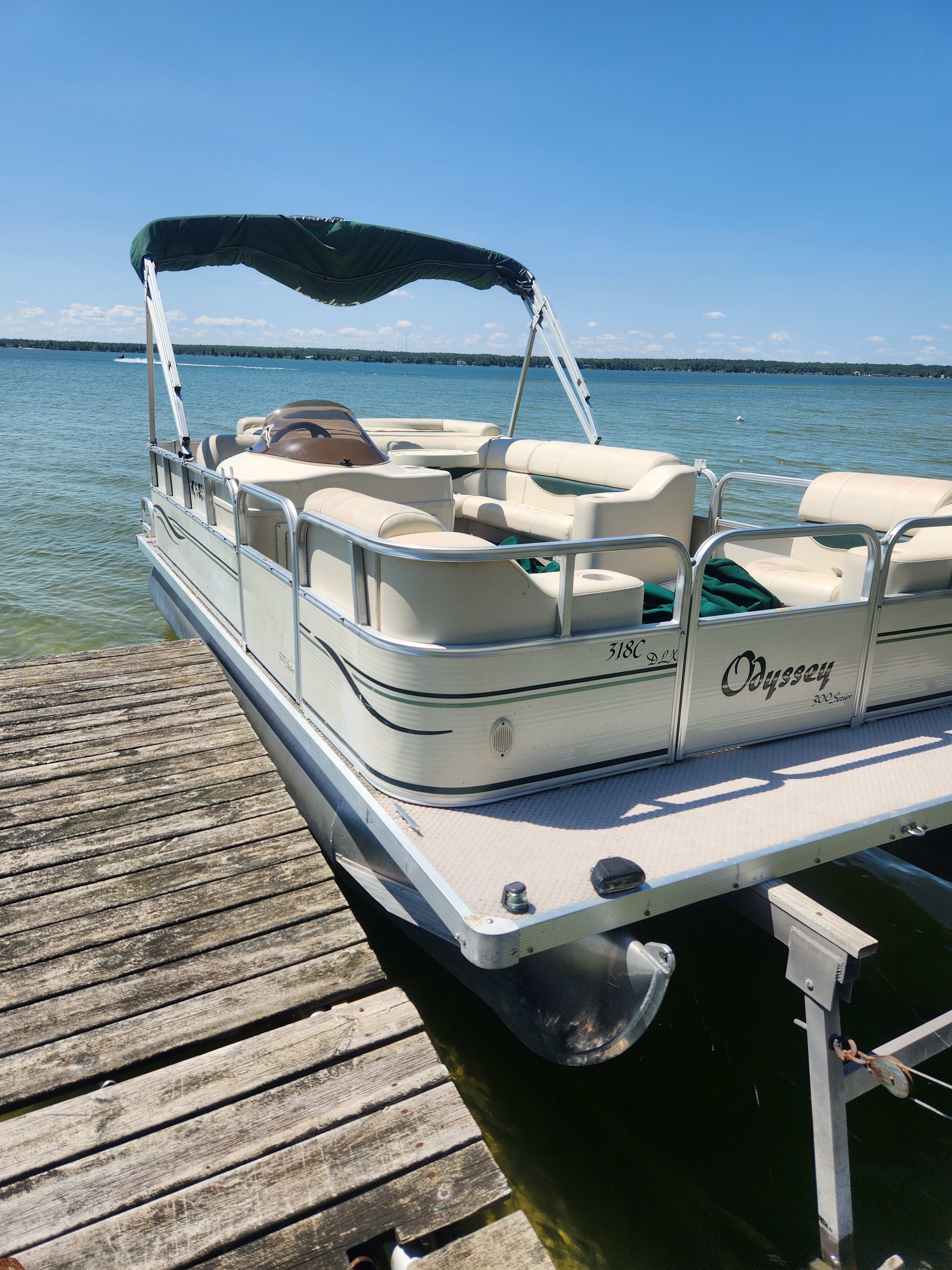 2005 Odyssey 18' Odyssey pontoon