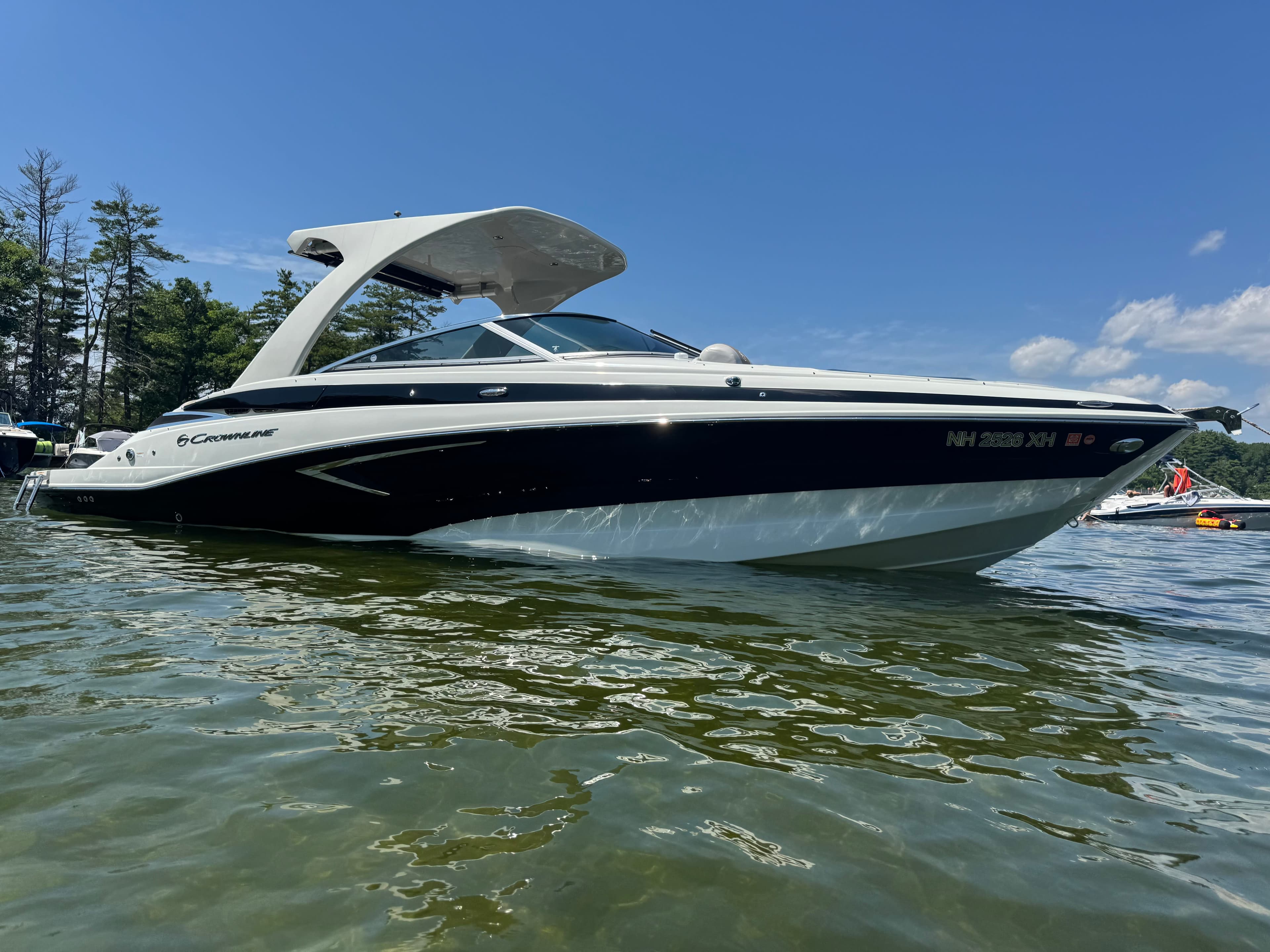 2018 Crownline E30