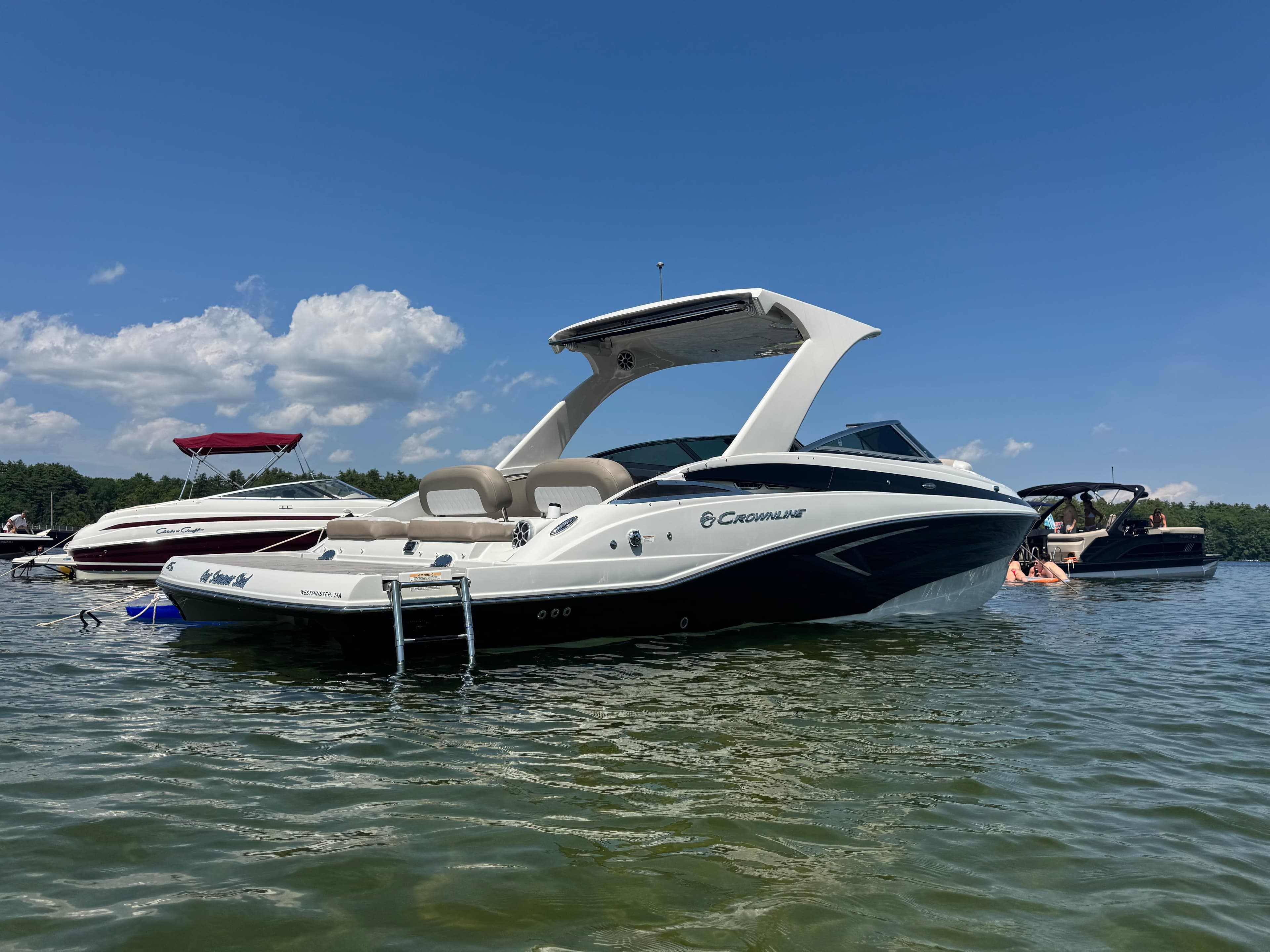 2018 Crownline E30 thumbnail 2