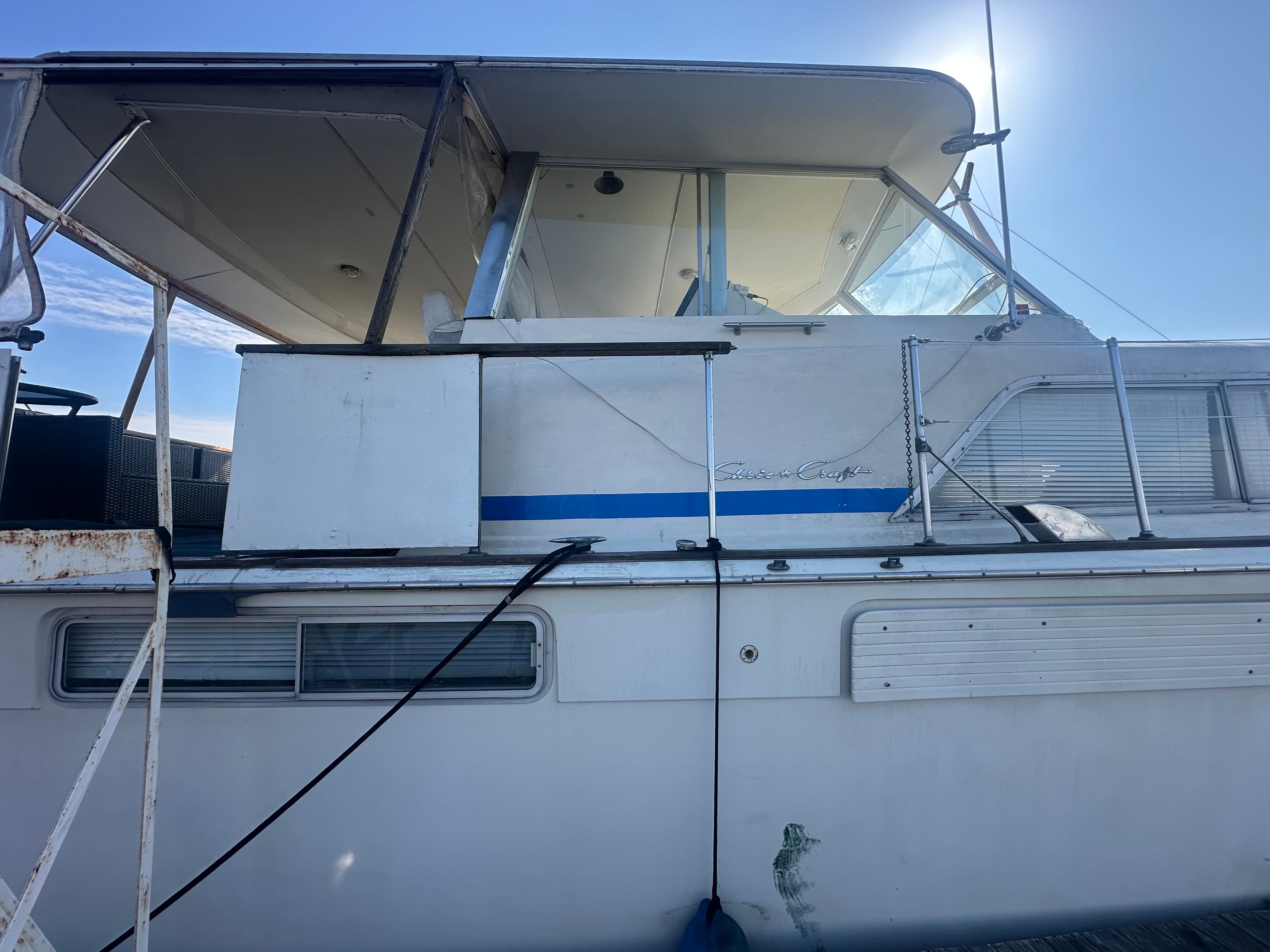 1972 Chriscraft Commander